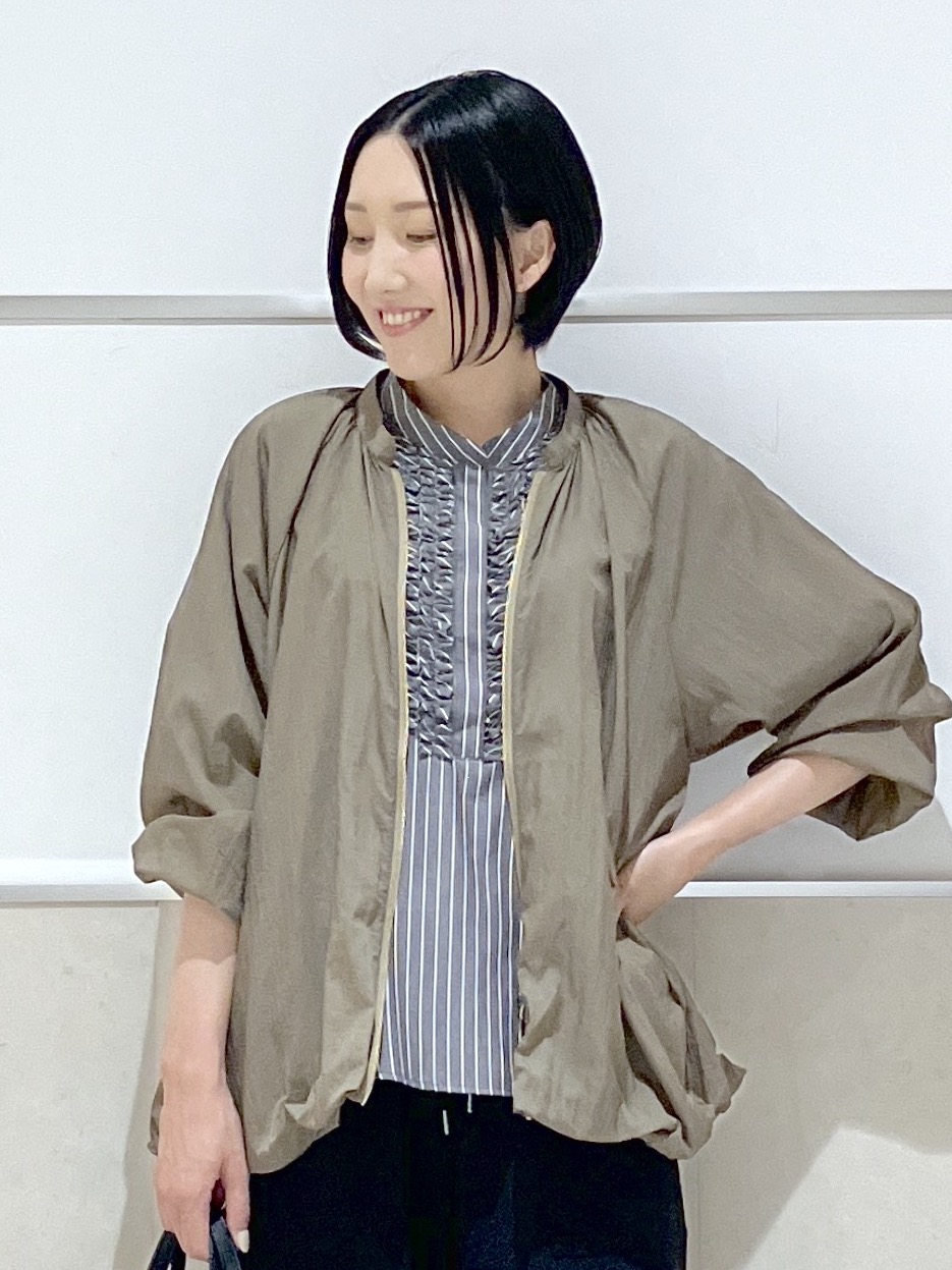 eriko さんの「Dessin｜【着映え/洗える】フロントフリル五分袖ブラウス」を使ったコーディネート