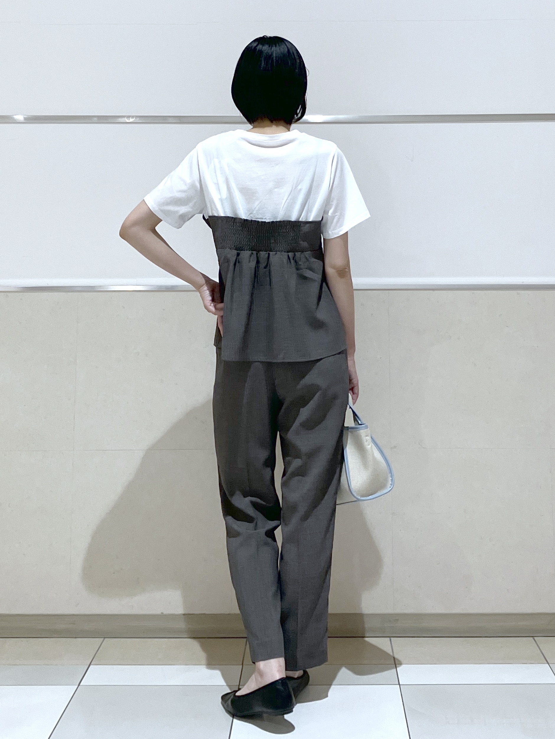 eriko さんの「Dessin｜【セットアップ可/UVカット/洗える】ビスチェドッキングTシャツ」を使ったコーディネート