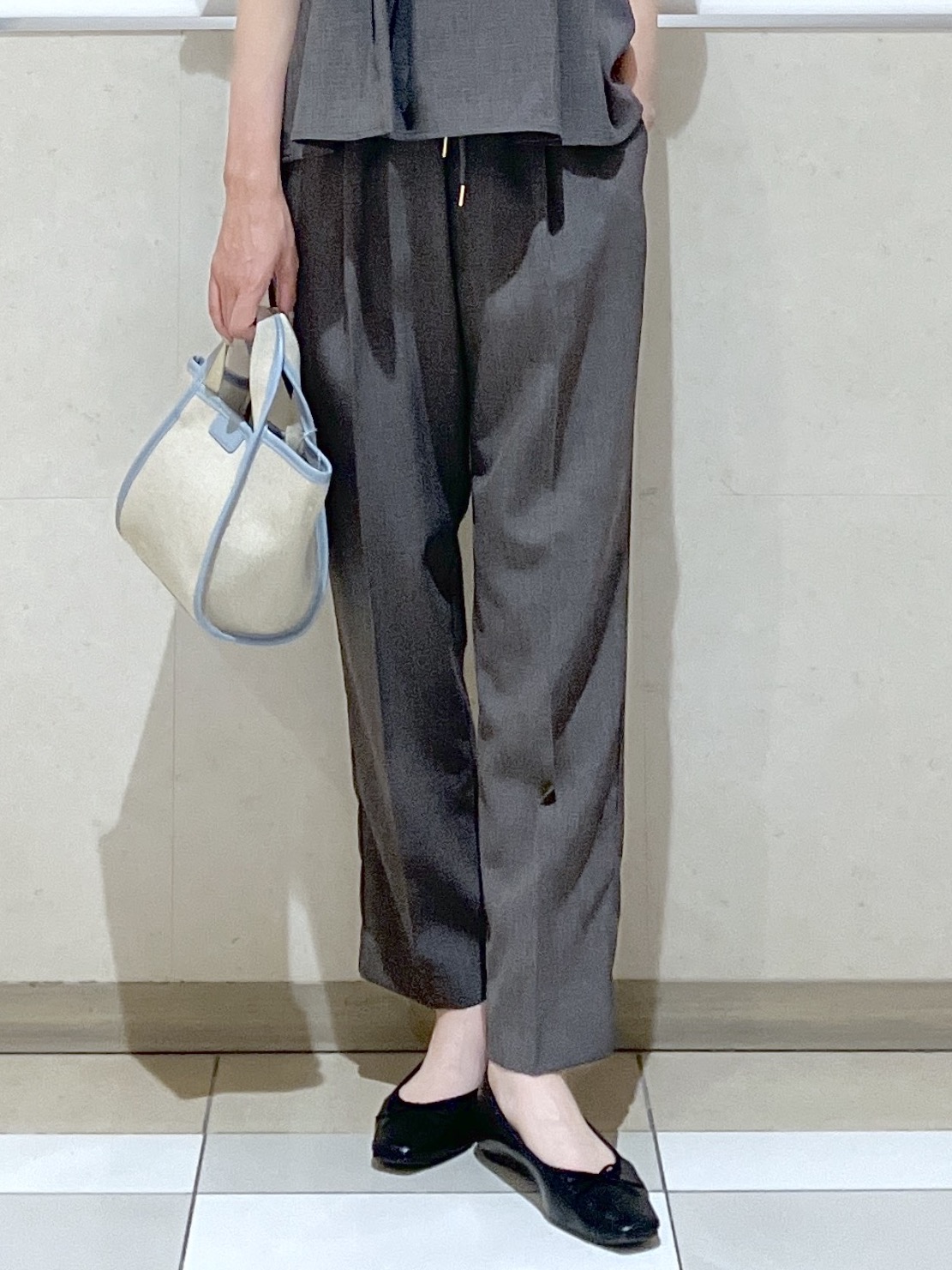 eriko さんの「Dessin｜【セットアップ可/UVカット/洗える】ビスチェドッキングTシャツ」を使ったコーディネート