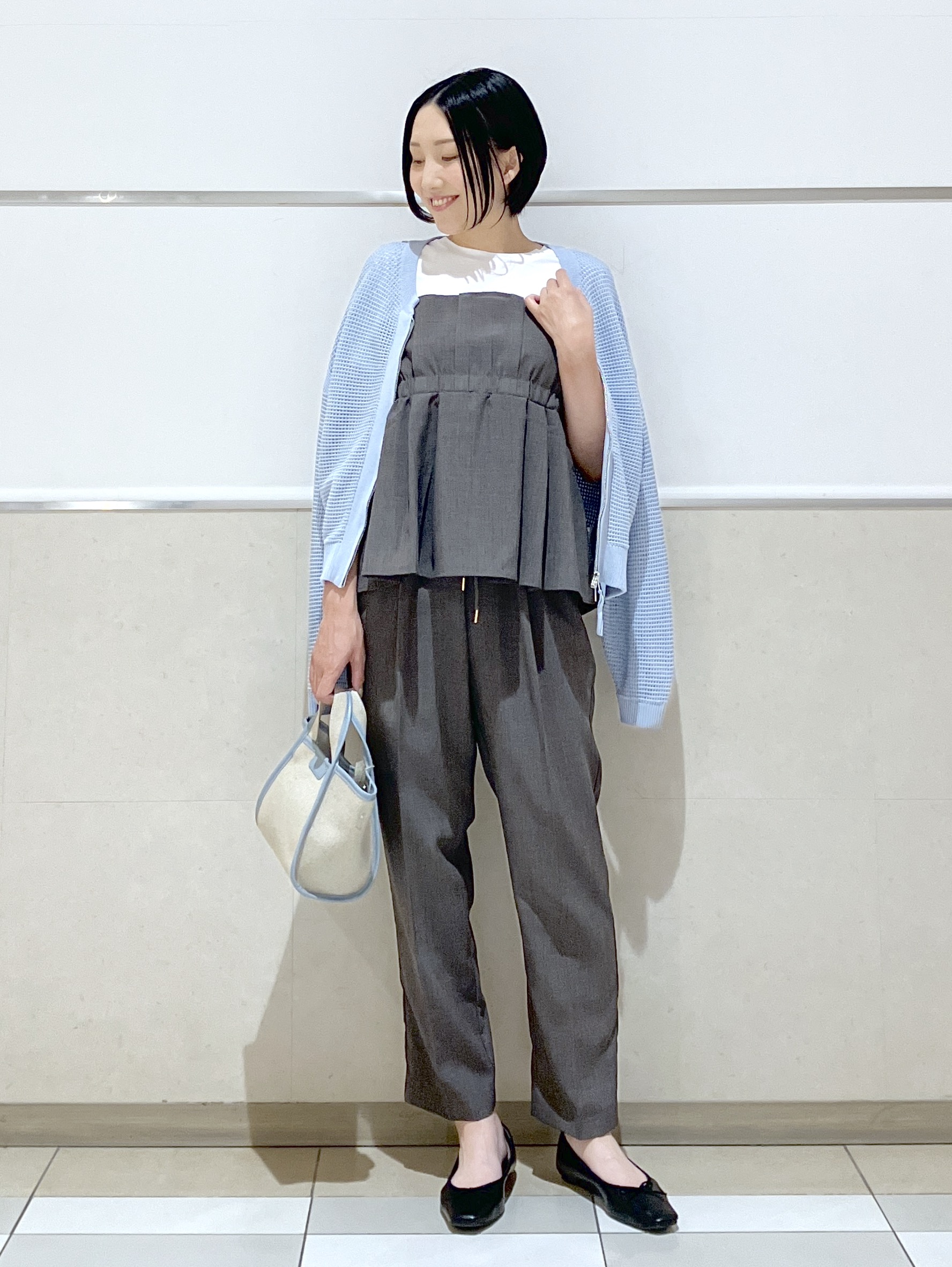 eriko さんの「Dessin｜【セットアップ可/UVカット/洗える】ビスチェドッキングTシャツ」を使ったコーディネート