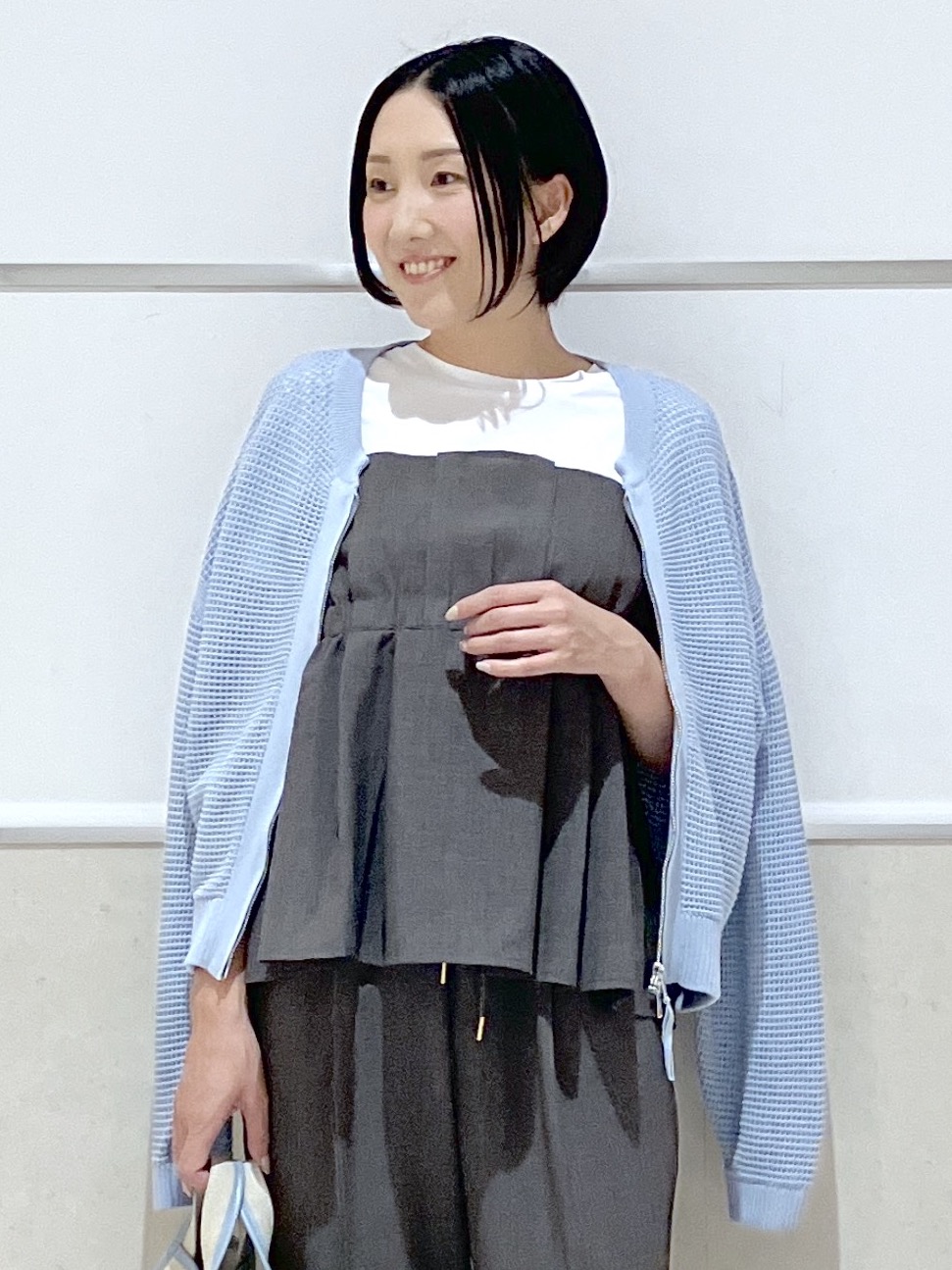 eriko さんの「Dessin｜【セットアップ可/UVカット/洗える】ビスチェドッキングTシャツ」を使ったコーディネート