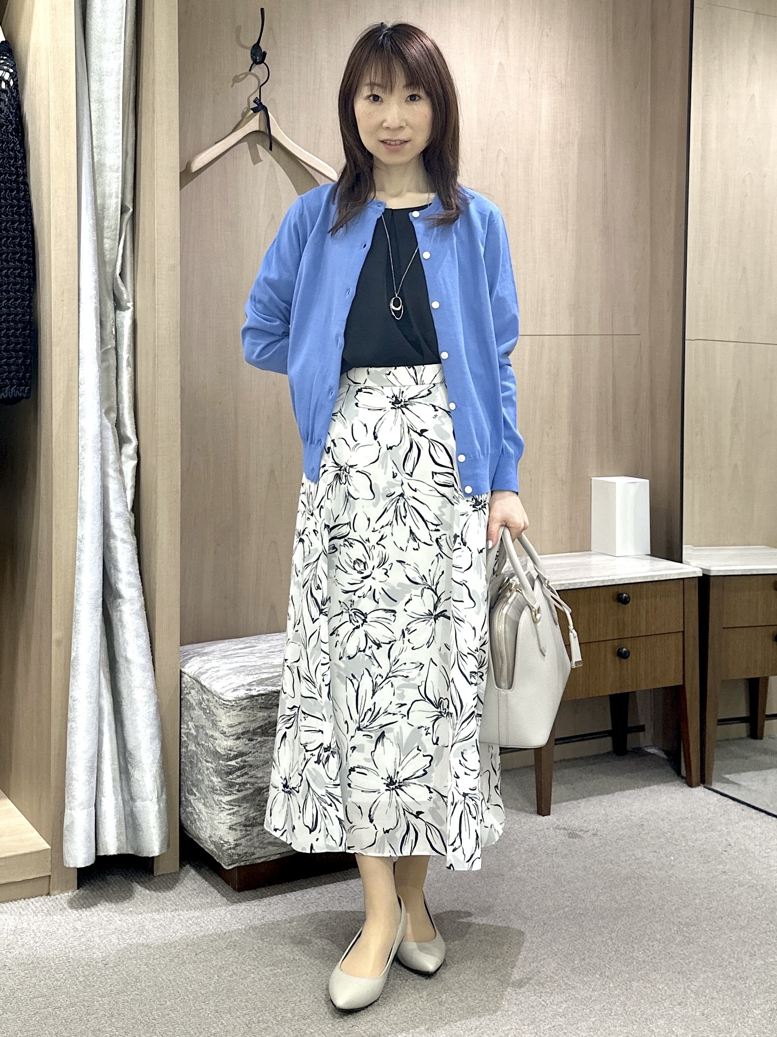 Miwaさんの「UNTITLED｜【セットアップ可/UVカット/前後2WAY】リラクシーフレンチスリーブブラウス」を使ったコーディネート