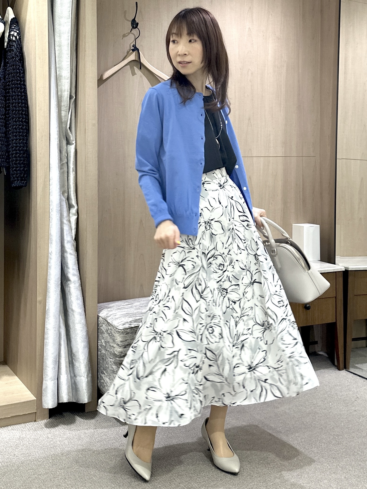 Miwaさんの「UNTITLED｜【セットアップ可/UVカット/前後2WAY】リラクシーフレンチスリーブブラウス」を使ったコーディネート