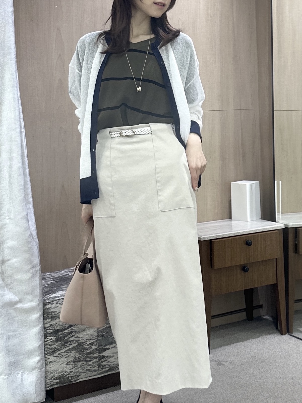 Miwaさんの「UNTITLED｜【洗える】シアーニットカーディガン」を使ったコーディネート