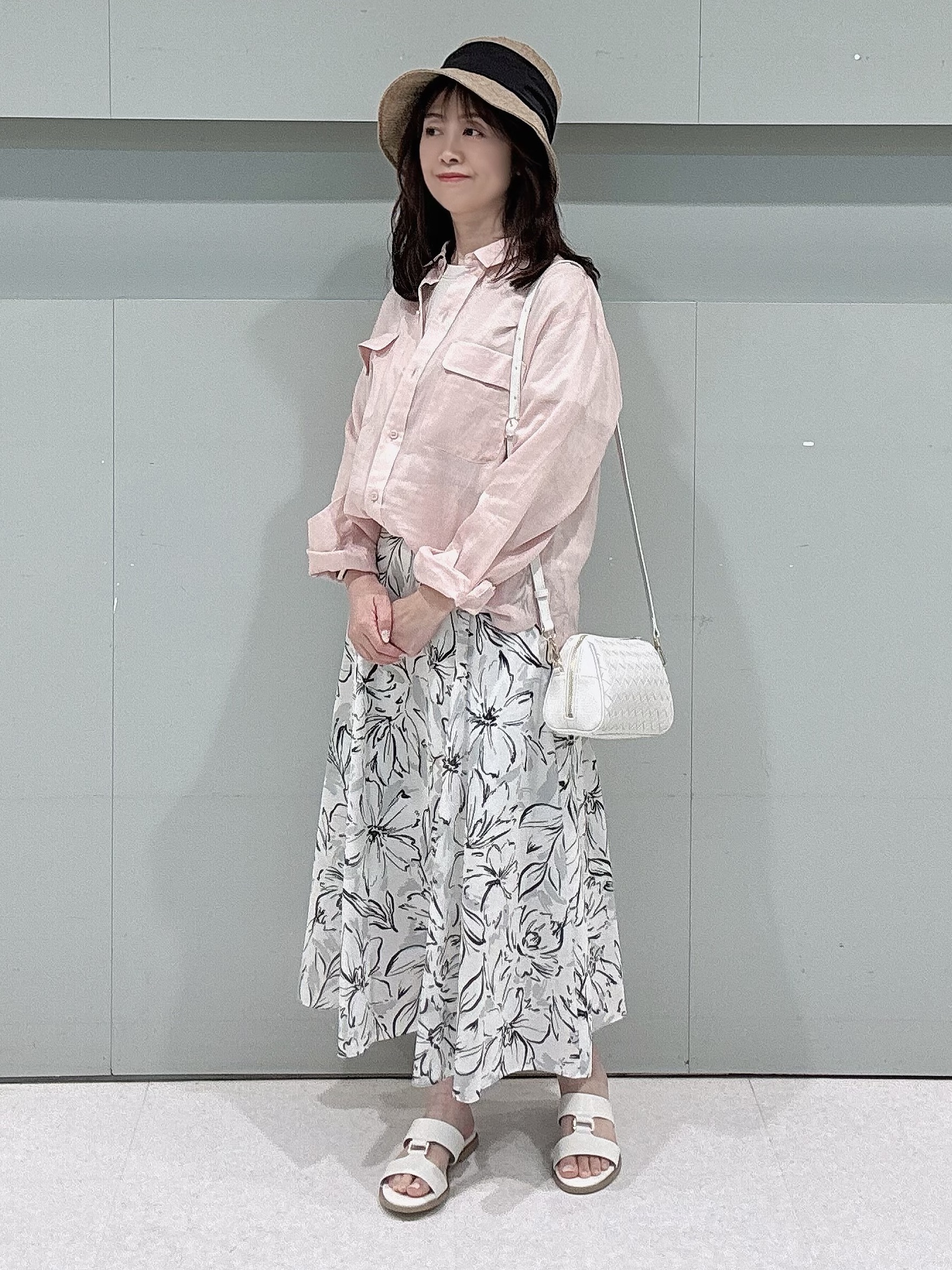 makiさんの「UNTITLED｜【接触冷感】ドライタッチシャツ」を使ったコーディネート