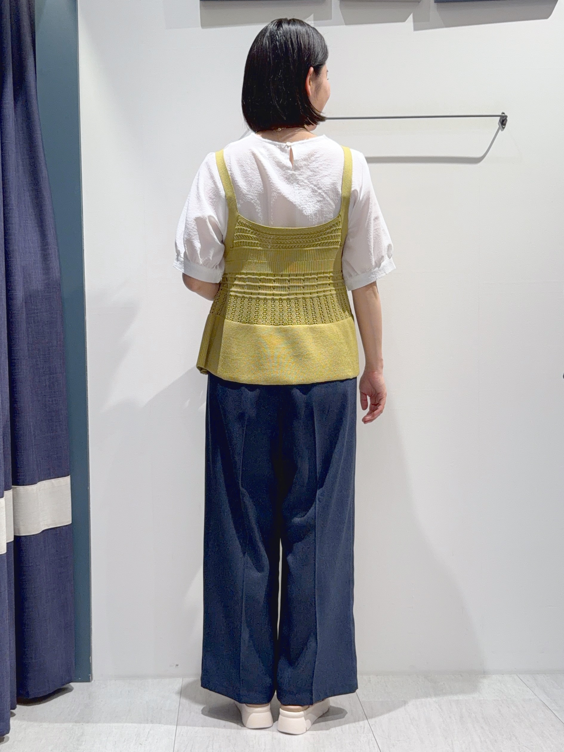 あんりさんの「grove｜【2点SET】着るだけで完成、透かし編みニットビスチェ&times;ブラウス」を使ったコーディネート