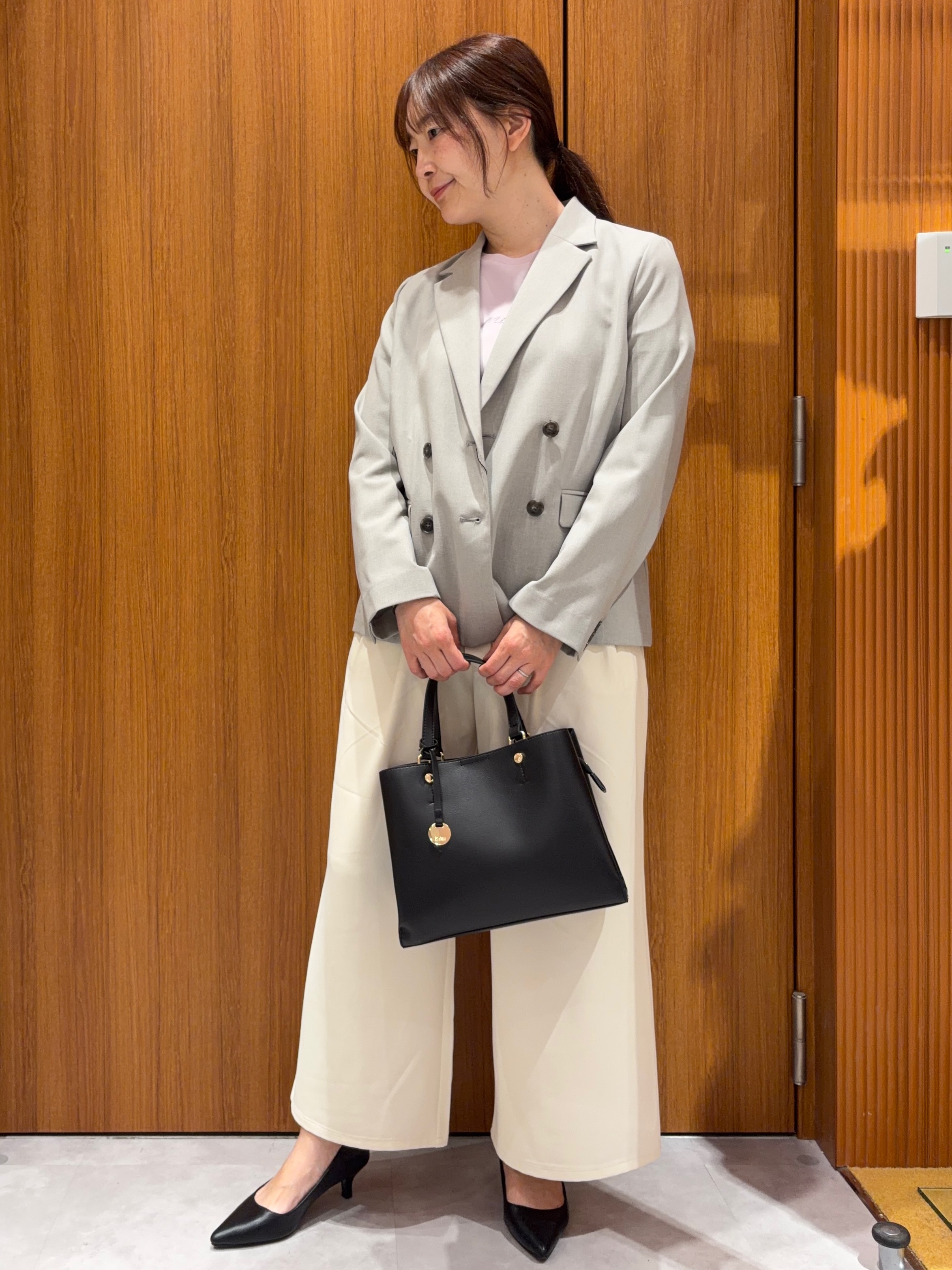 アスカさんの「index｜ダブルブレストジャケット／セットアップ対応可【洗える／接触冷感／吸水速乾／防シワ／ストレッチ】」を使ったコーディネート