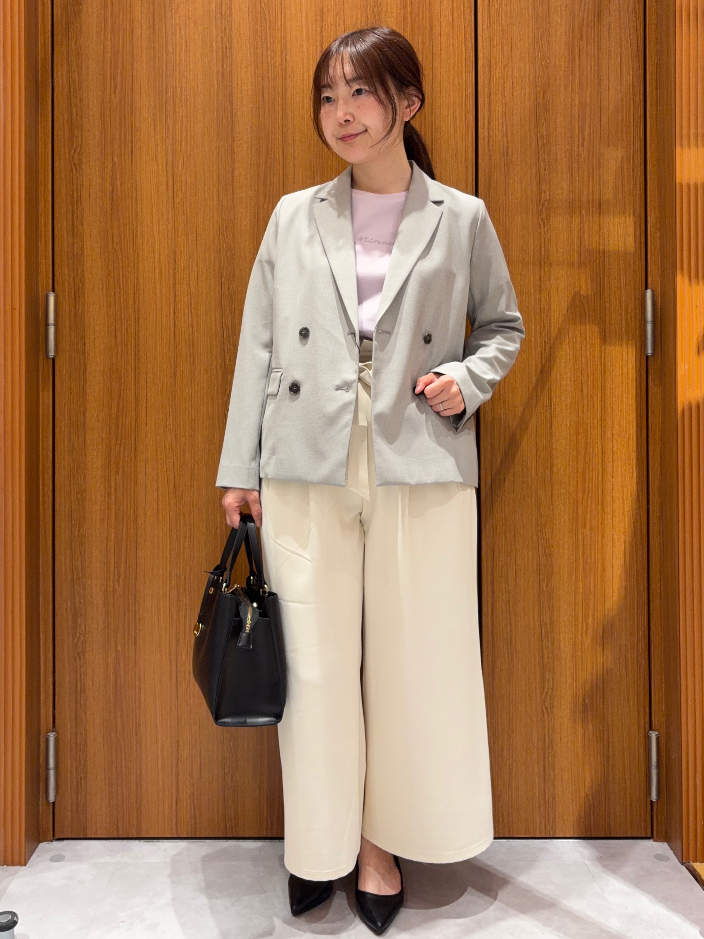 アスカさんの「index｜ダブルブレストジャケット／セットアップ対応可【洗える／接触冷感／吸水速乾／防シワ／ストレッチ】」を使ったコーディネート
