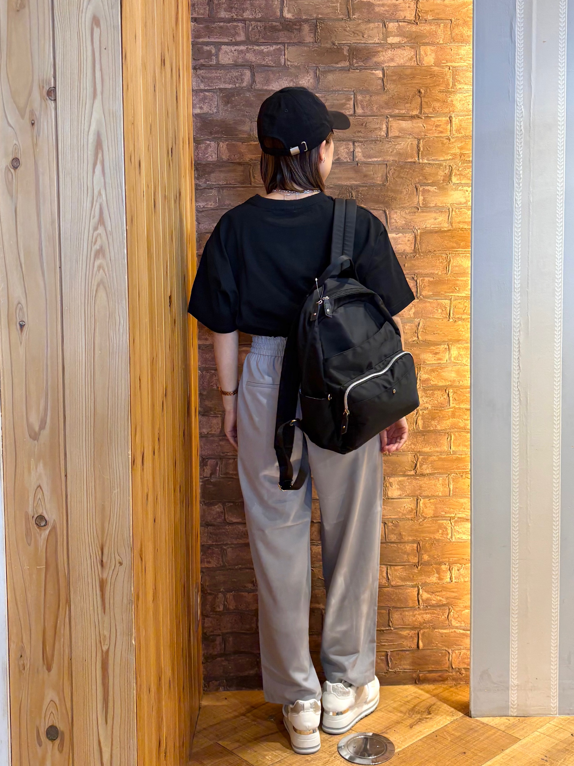 mieさんの「SHOO･LA･RUE｜【綿100％/S-LL/プチプラ】選べる3柄 プリントアソートTシャツ」を使ったコーディネート