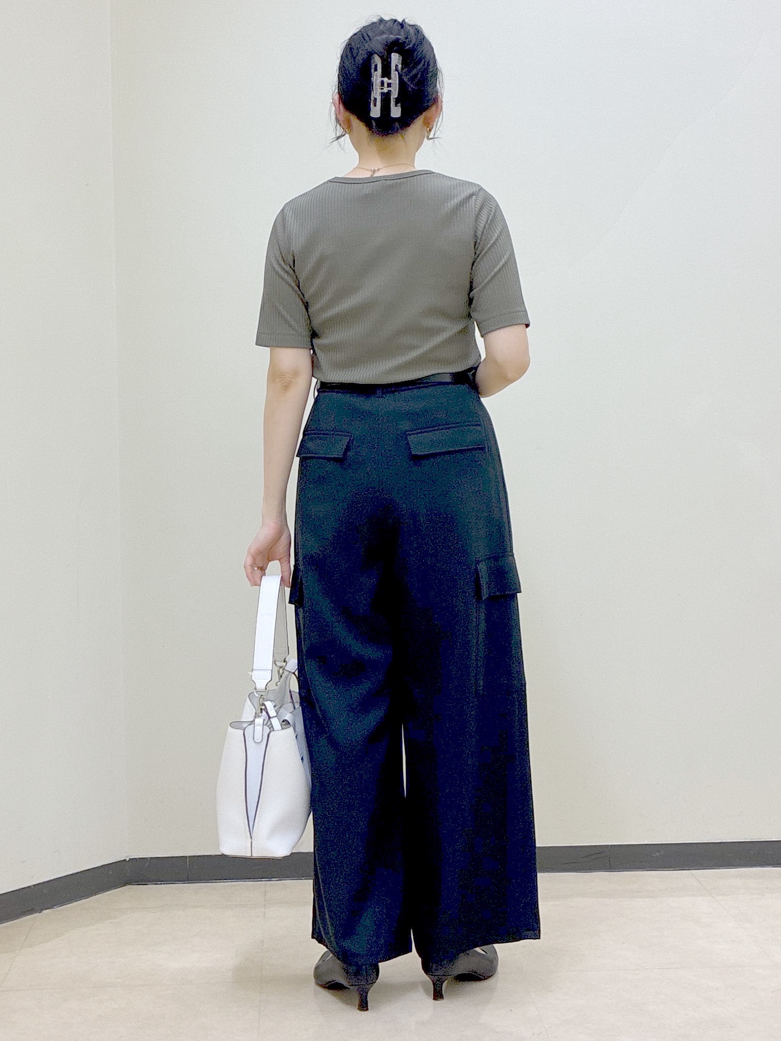  beni_gingerさんの「Reflect｜【インナーにおすすめ◎】クルーネックストレッチリブトップス」を使ったコーディネート