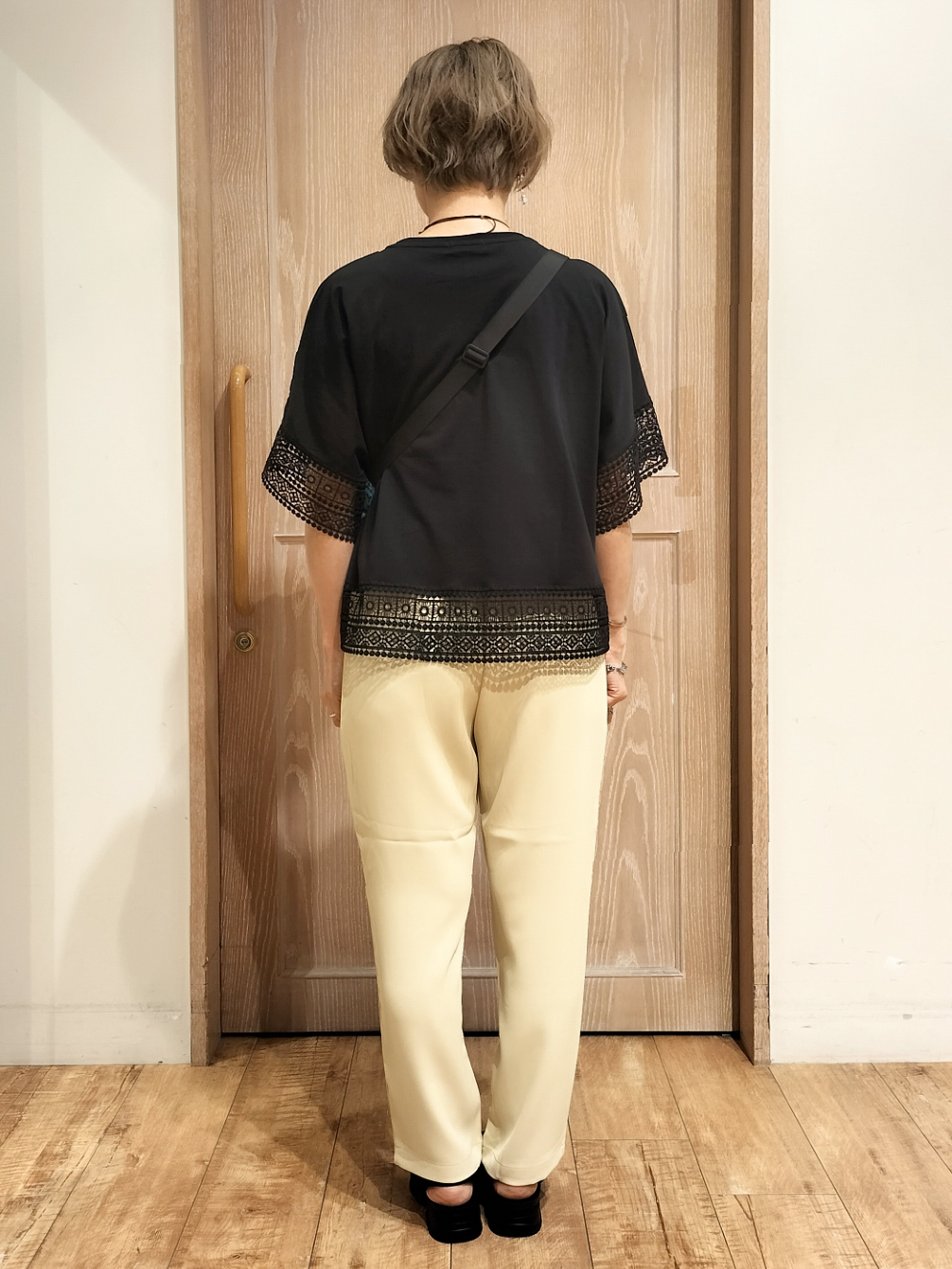 YUKIさんの「SHOO･LA･RUE｜【洗濯機可/体型カバー/S-LL】レース使いがポイント デザインTシャツ」を使ったコーディネート