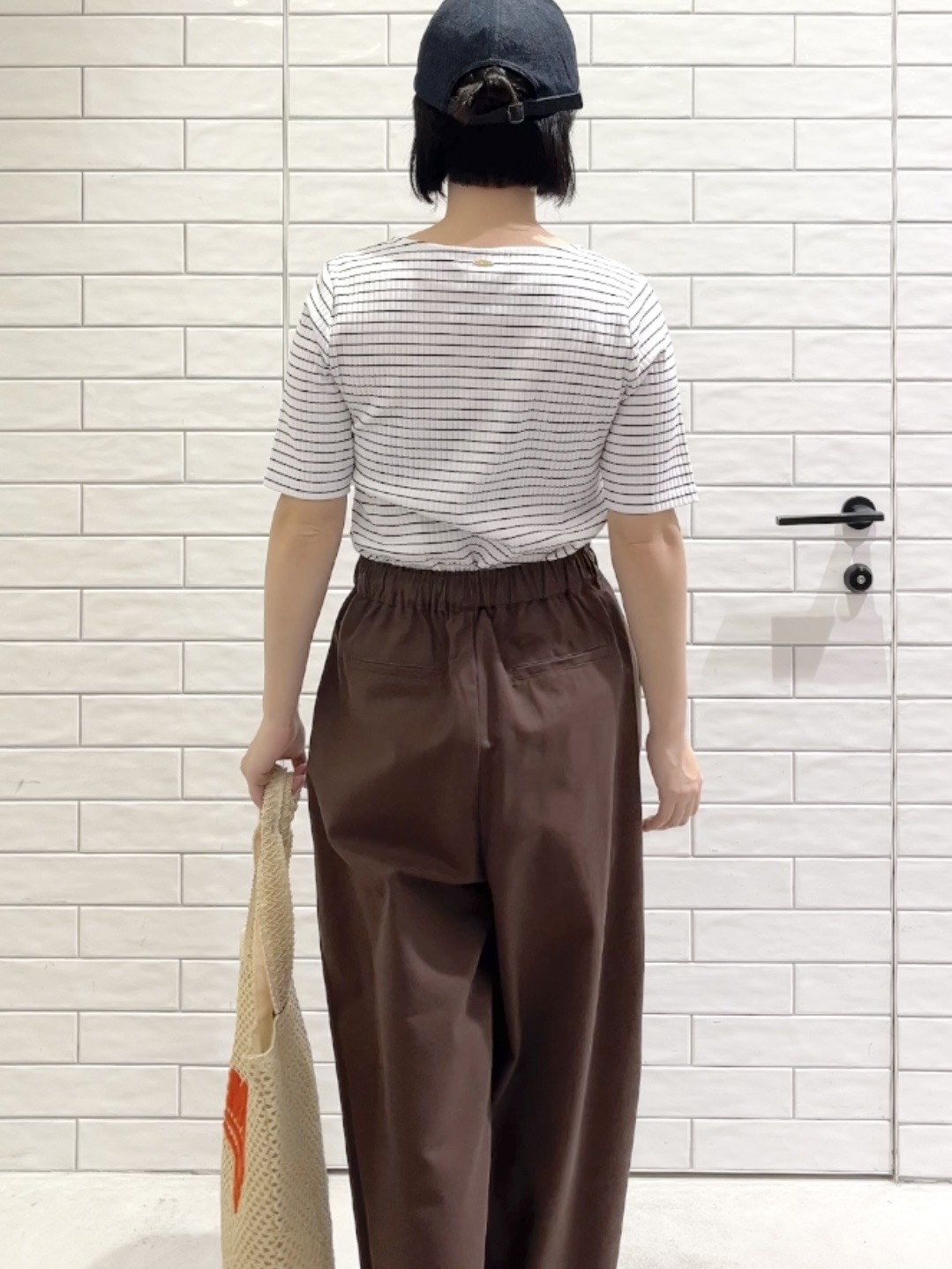 しおりさんの「OPAQUE.CLIP｜ベーシックリブボートネックカットソー【洗濯機OK】」を使ったコーディネート