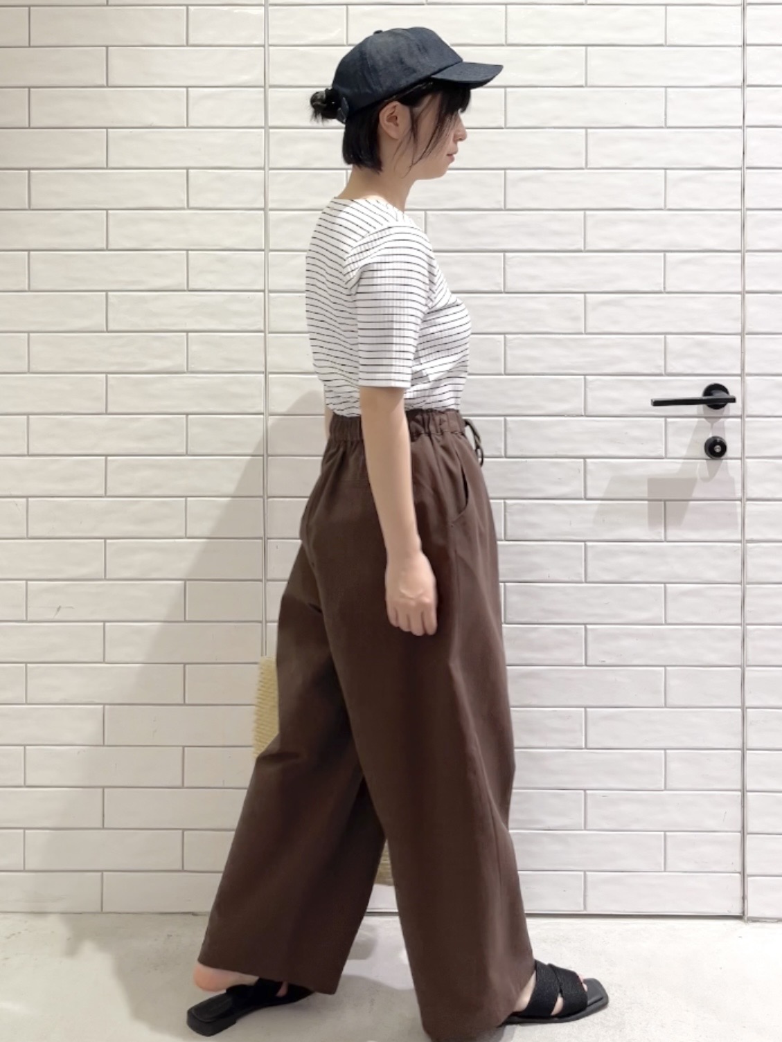 しおりさんの「OPAQUE.CLIP｜ベーシックリブボートネックカットソー【洗濯機OK】」を使ったコーディネート