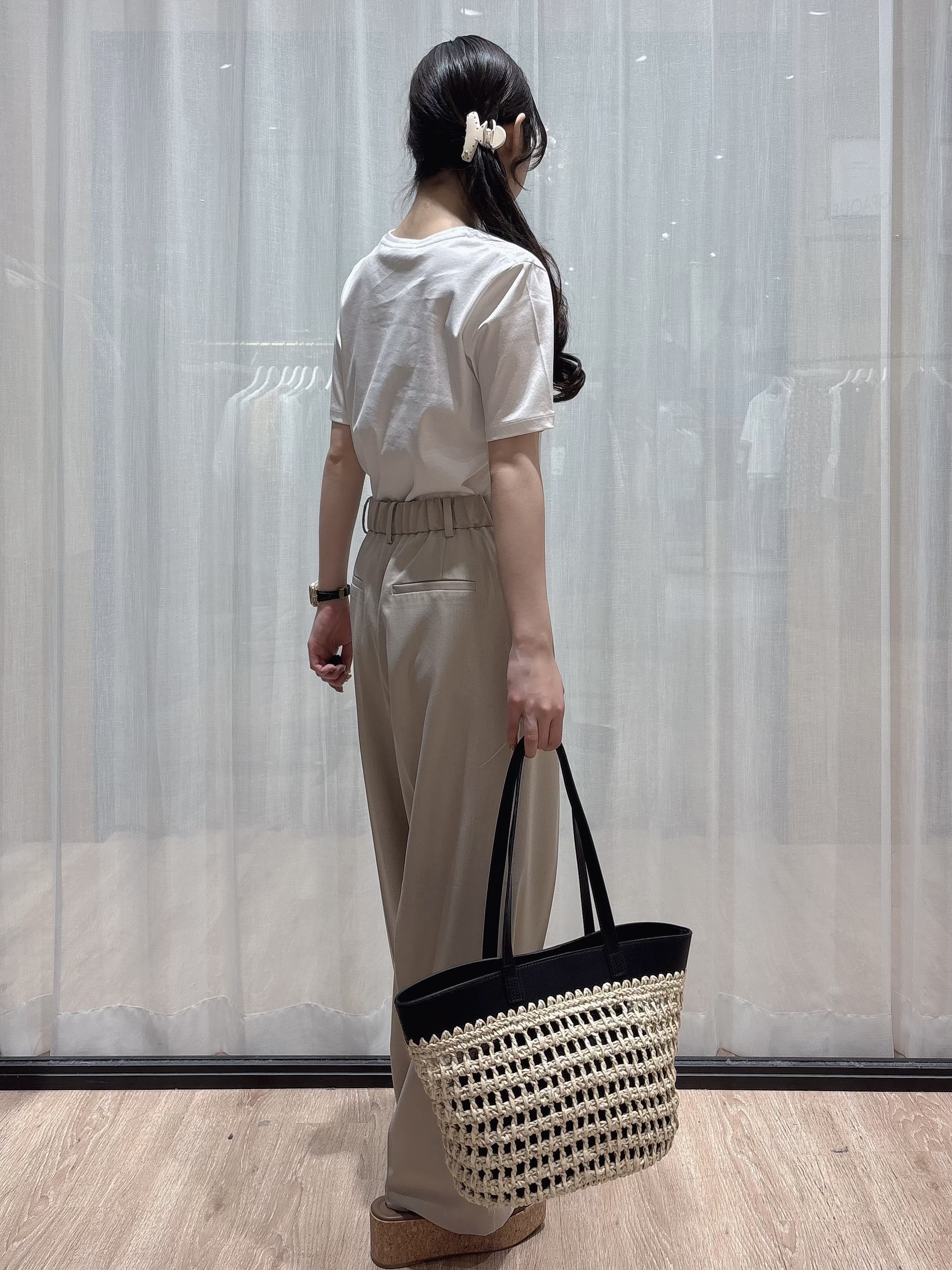 ぞうげさんの「OPAQUE.CLIP｜オーガニックコットン混ベーシックTシャツ【洗濯機OK】《SS～LL》」を使ったコーディネート