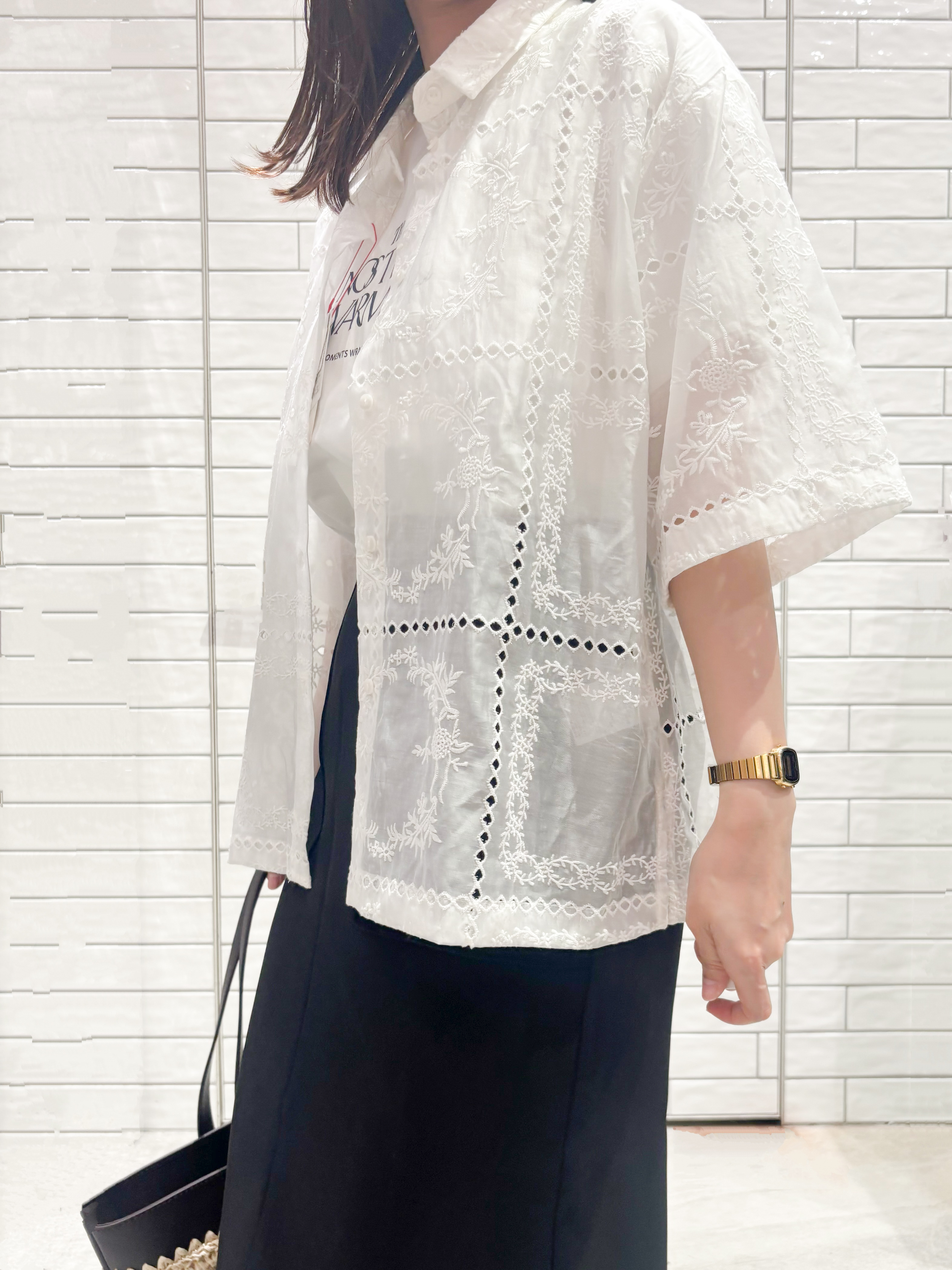 ranさんの「OPAQUE.CLIP｜刺繍ハーフスリーブシャツ／セットアップ対応可【洗濯機OK】」を使ったコーディネート