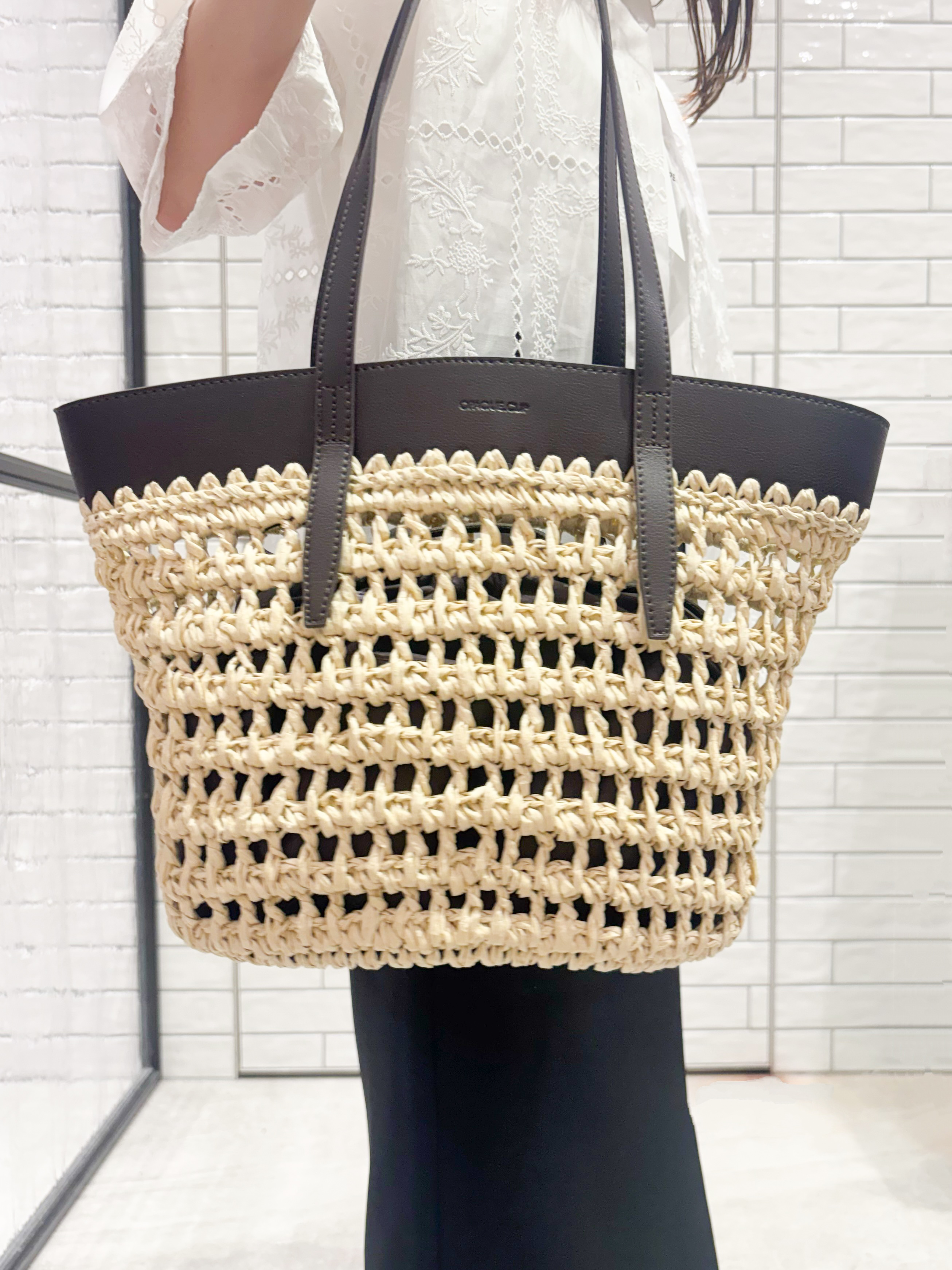 ranさんの「OPAQUE.CLIP｜刺繍ハーフスリーブシャツ／セットアップ対応可【洗濯機OK】」を使ったコーディネート