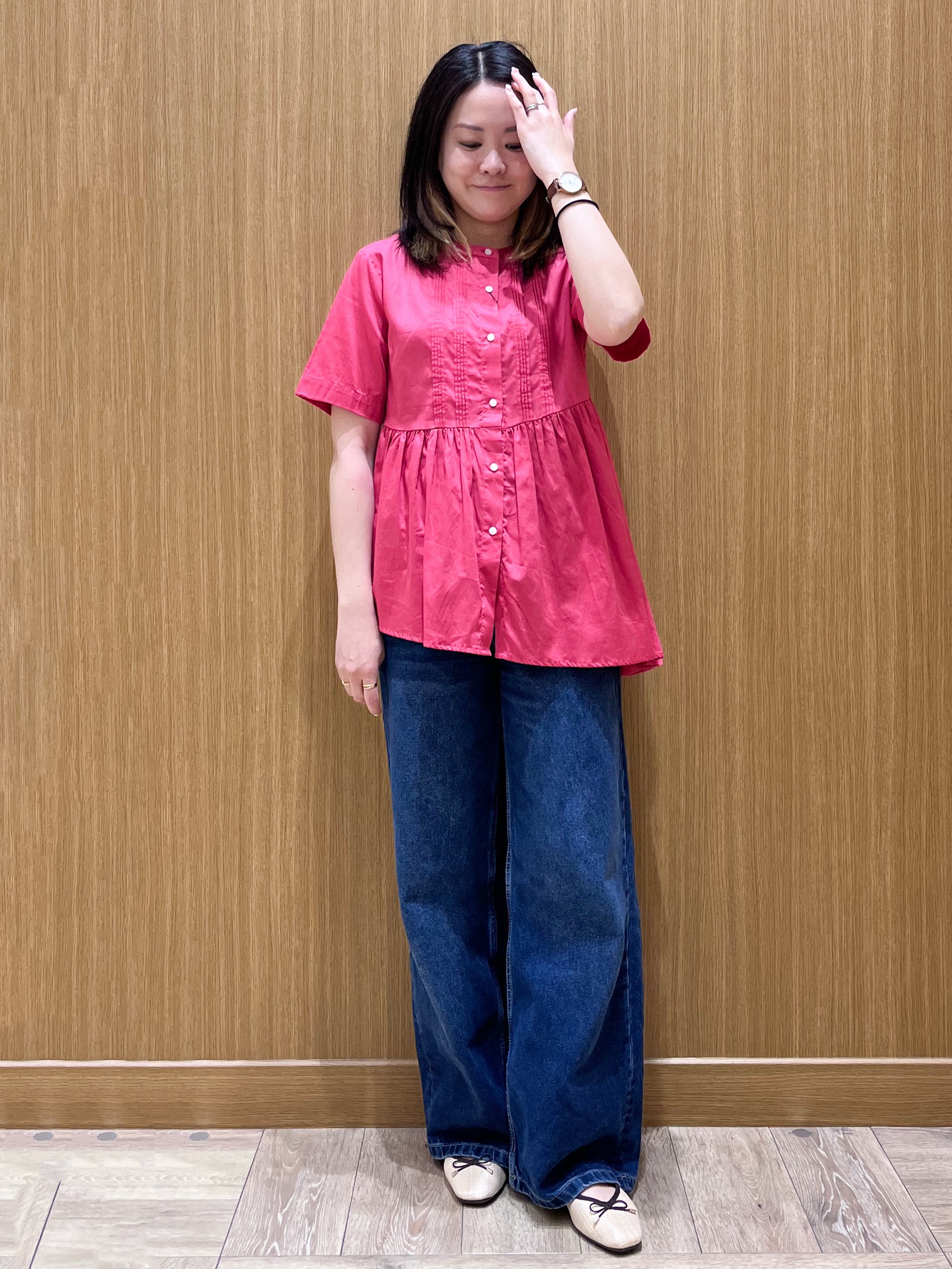 aさんの「OPAQUE.CLIP｜ピンタックアシメペプラムブラウス【洗濯機ＯＫ】」を使ったコーディネート