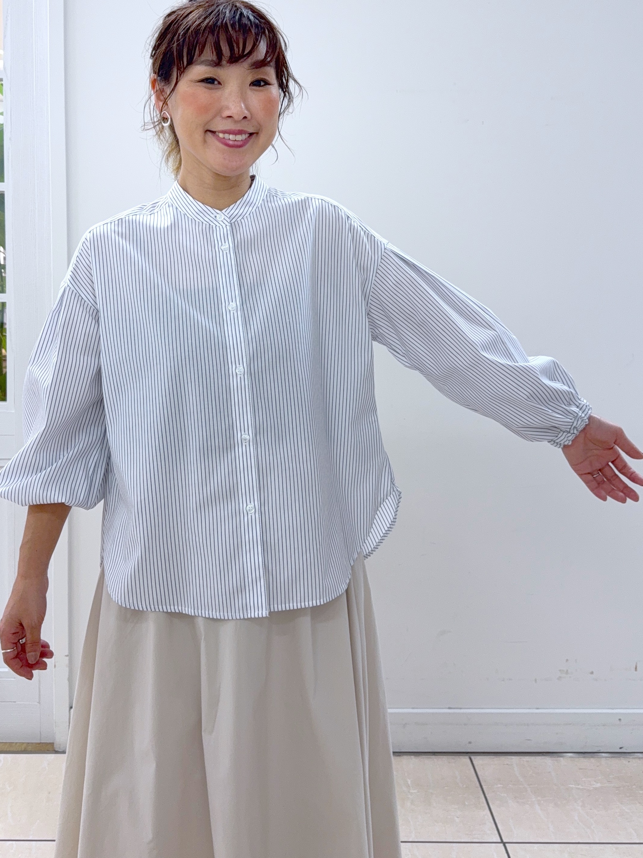 Osawaさんの「Dessin｜【洗える】バルーンスリーブバンドカラーシャツ」を使ったコーディネート