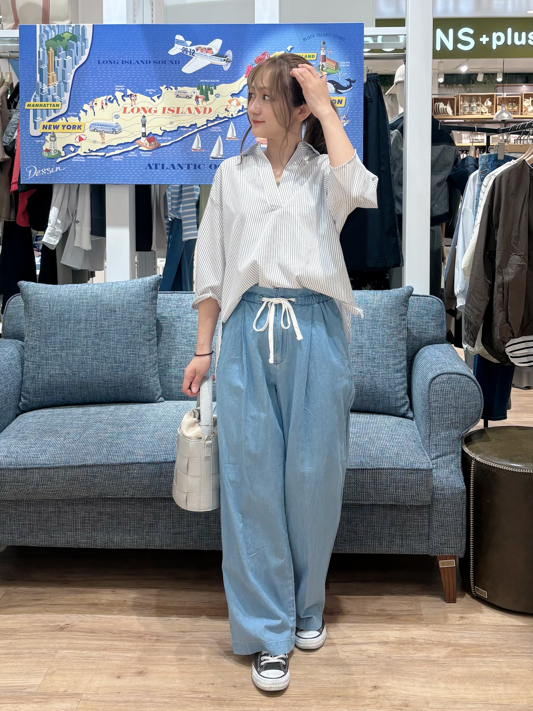 yuinaさんの「Dessin｜【洗える】スキッパーシャツブラウス」を使ったコーディネート