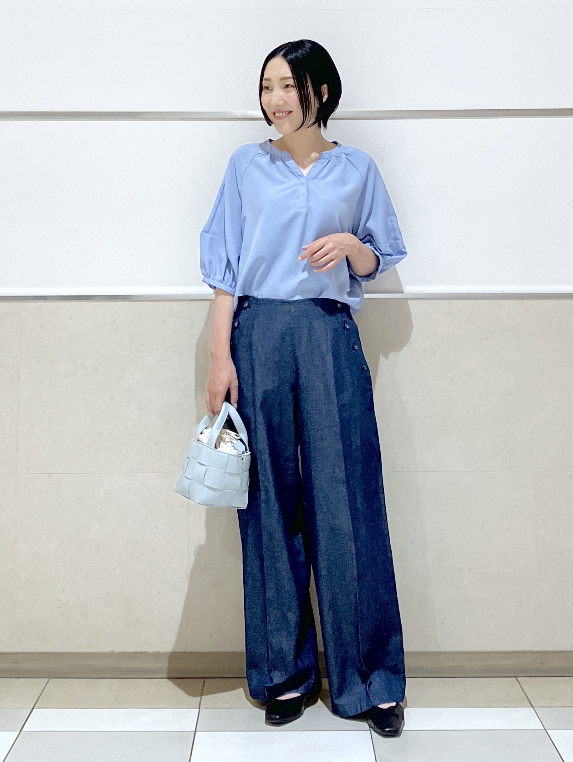 eriko さんの「Dessin｜【洗える】スキッパーライトブラウス」を使ったコーディネート