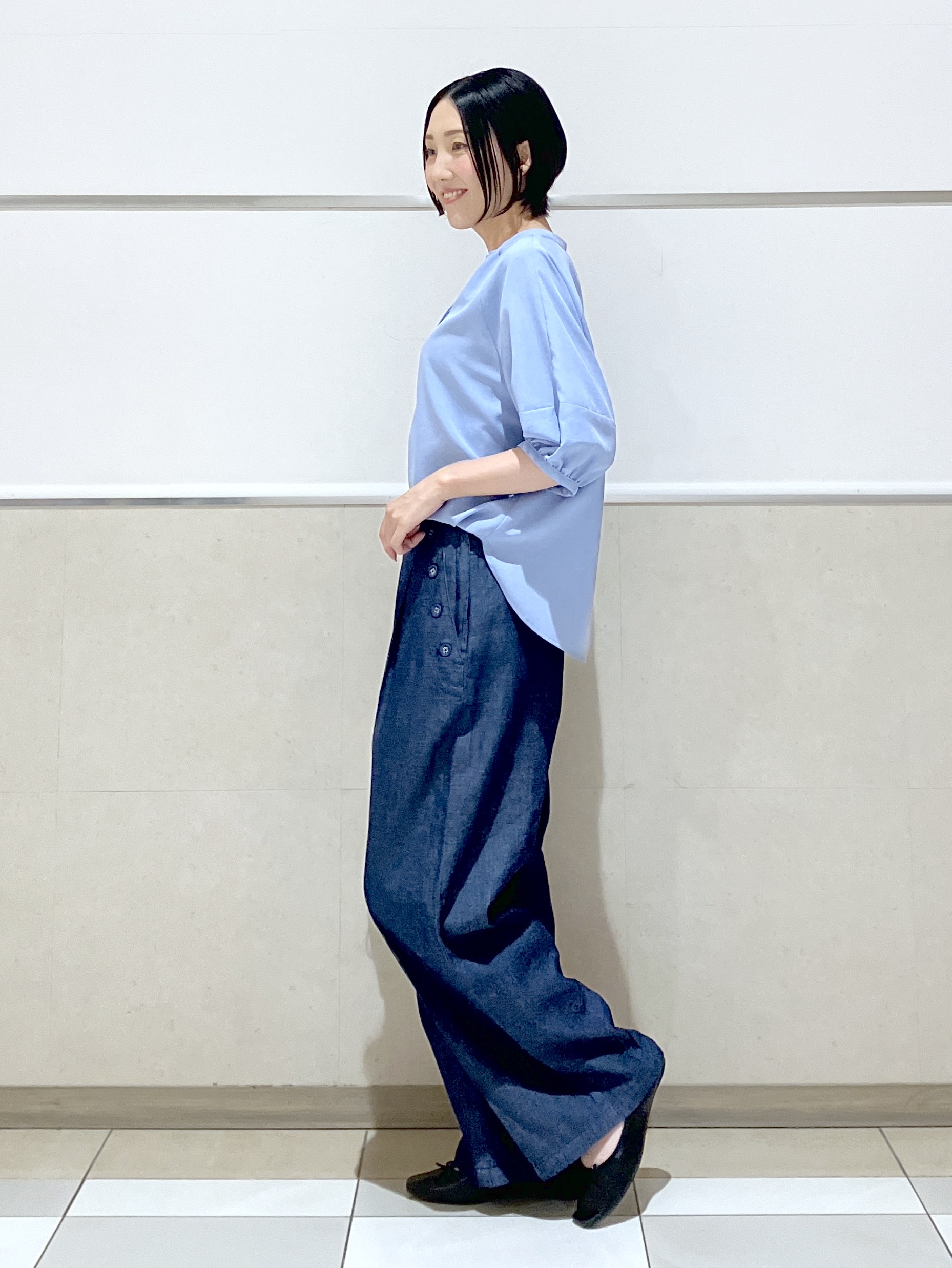 eriko さんの「Dessin｜【洗える】スキッパーライトブラウス」を使ったコーディネート