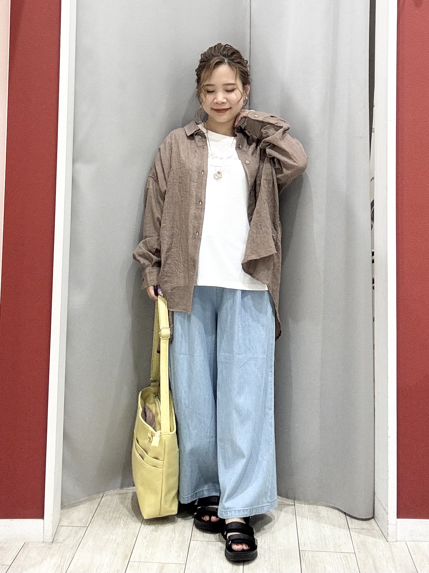 shioさんの「SHOO･LA･RUE｜【ひんやり/S-LL/洗濯機可】色・柄選べる お袖チュールレイヤード プリントアソートTシャツ」を使ったコーディネート