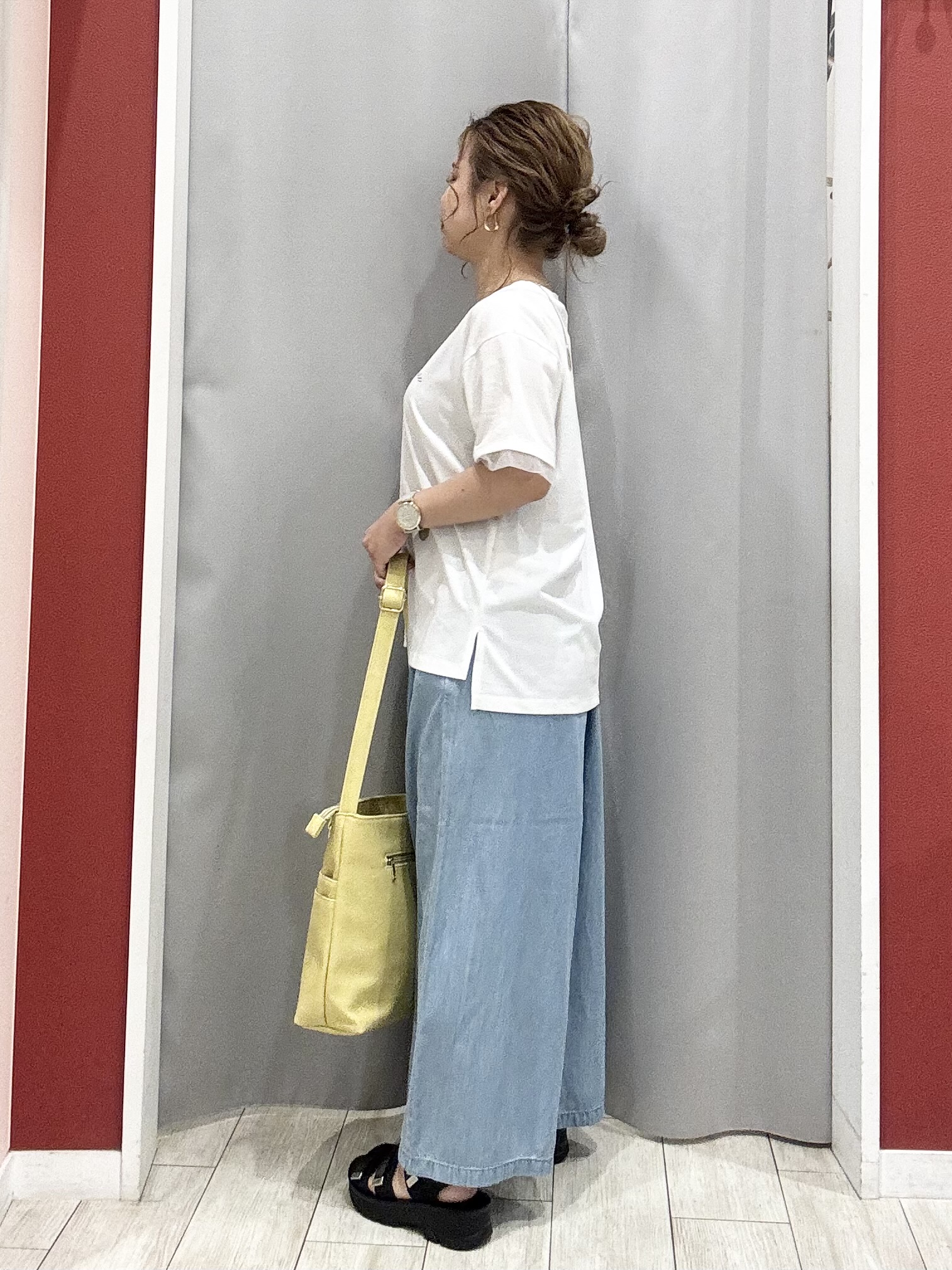 shioさんの「SHOO･LA･RUE｜【ひんやり/S-LL/洗濯機可】色・柄選べる お袖チュールレイヤード プリントアソートTシャツ」を使ったコーディネート