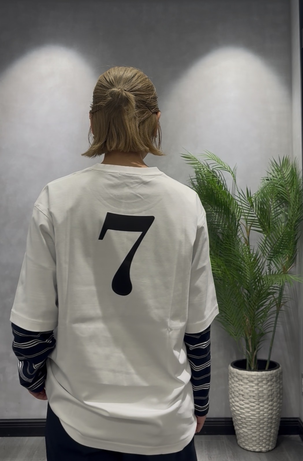 s___sさんの「TAKEO KIKUCHI｜【BOWLER HAT LABEL】アイスクリアコットン ラッキーセブン 半袖Tシャツ」を使ったコーディネート