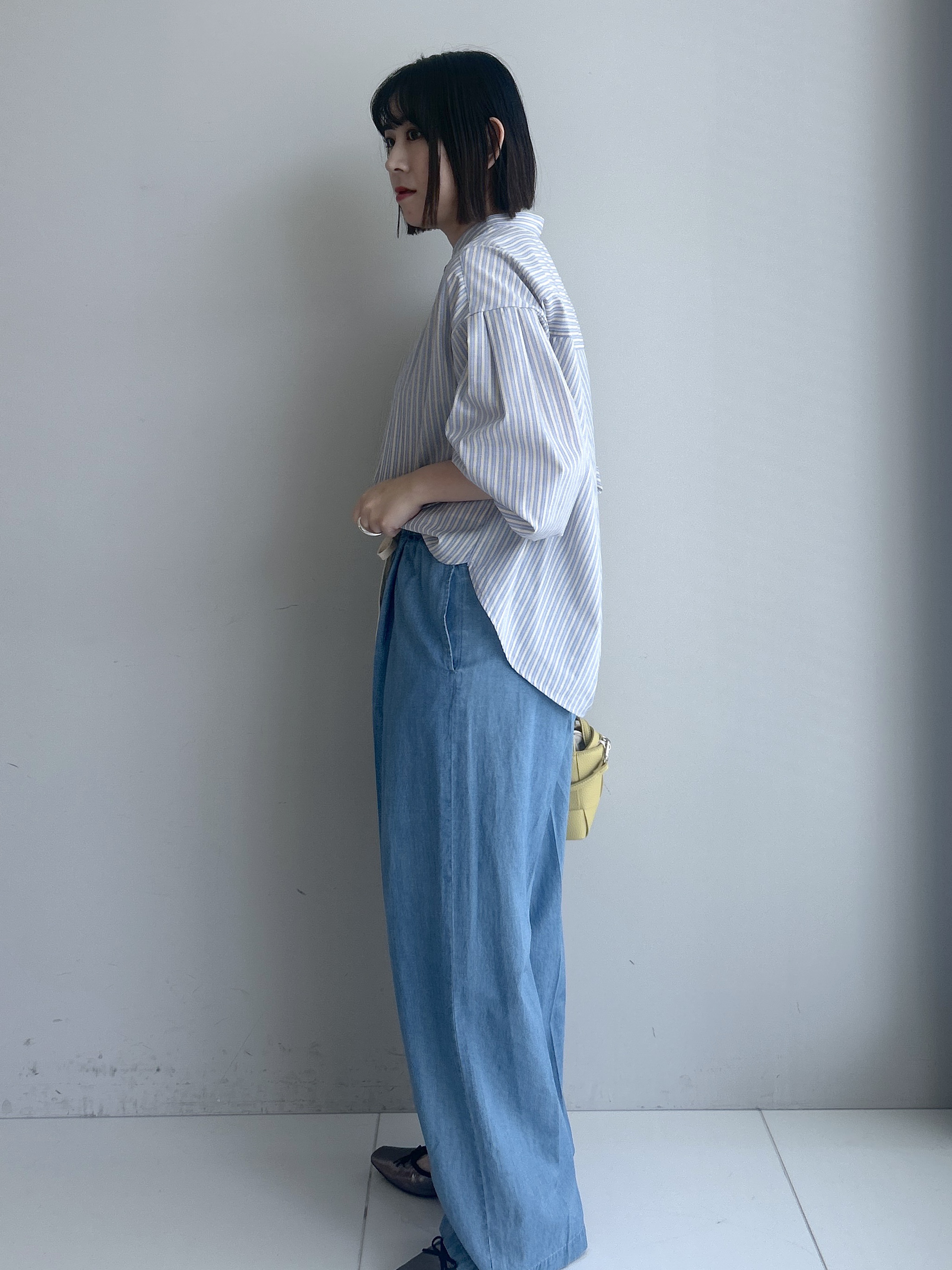 Hirokaさんの「Dessin｜【洗える】バルーンスリーブバンドカラーシャツ」を使ったコーディネート