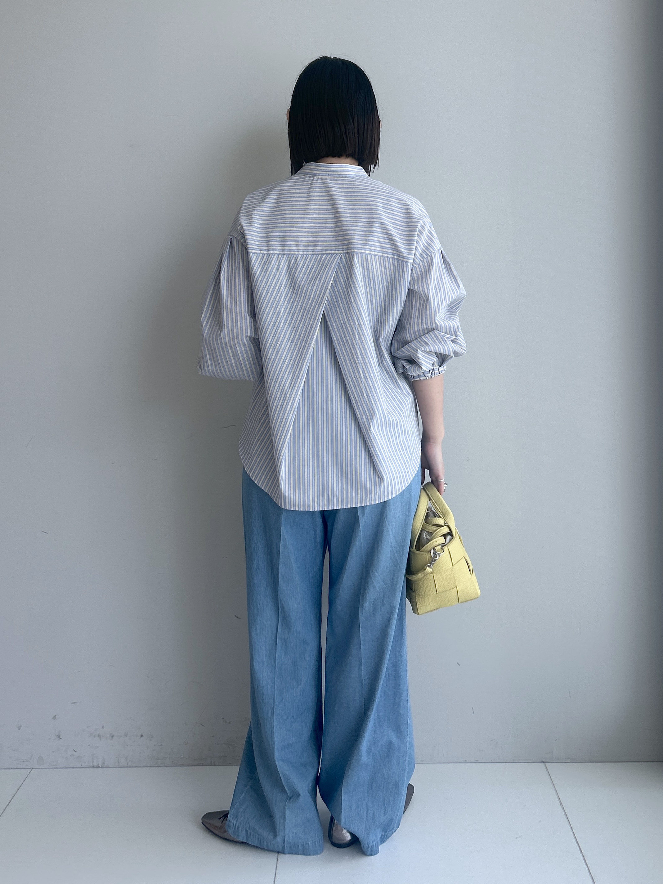 Hirokaさんの「Dessin｜【洗える】バルーンスリーブバンドカラーシャツ」を使ったコーディネート
