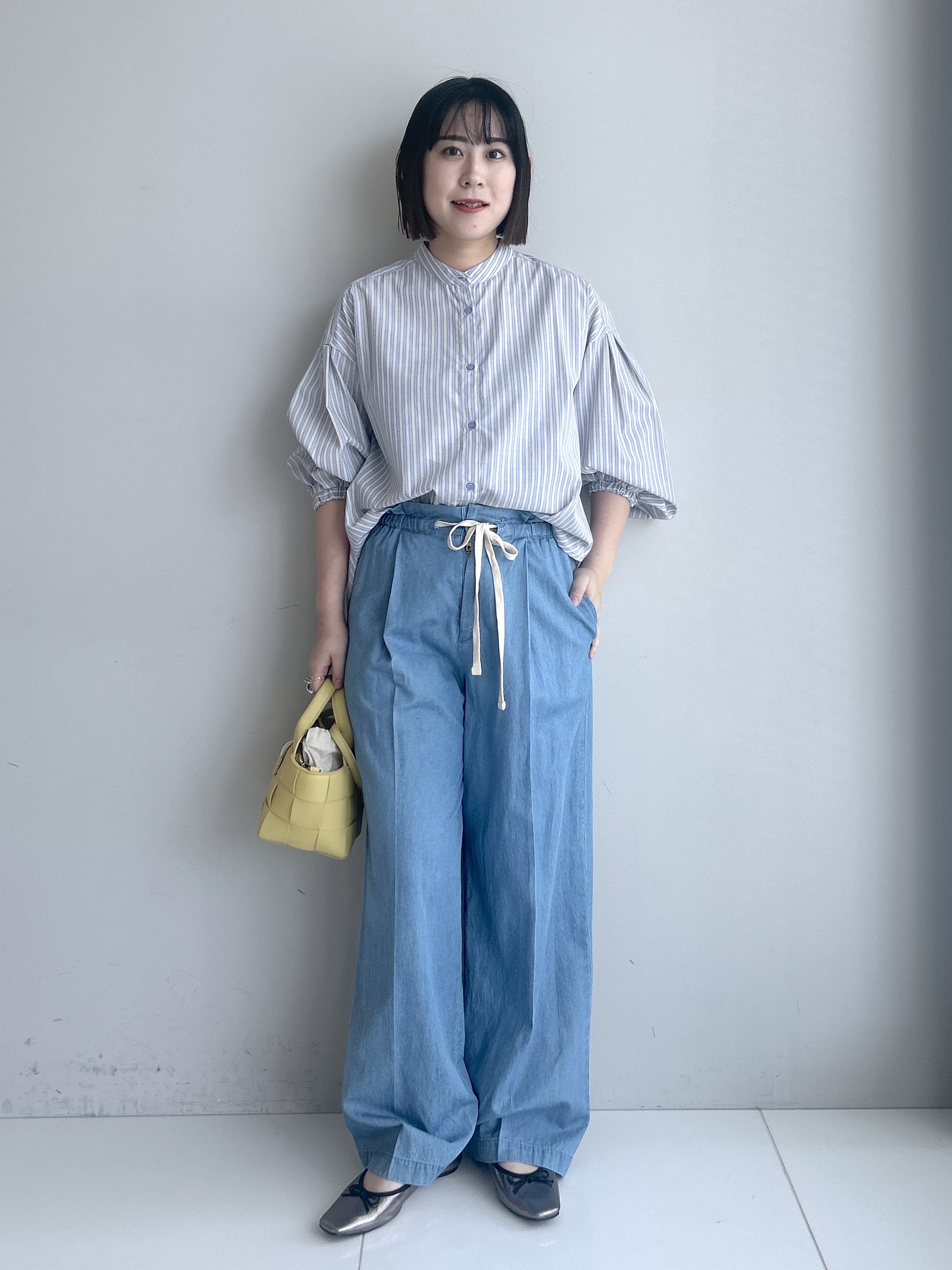 Hirokaさんの「Dessin｜【洗える】バルーンスリーブバンドカラーシャツ」を使ったコーディネート