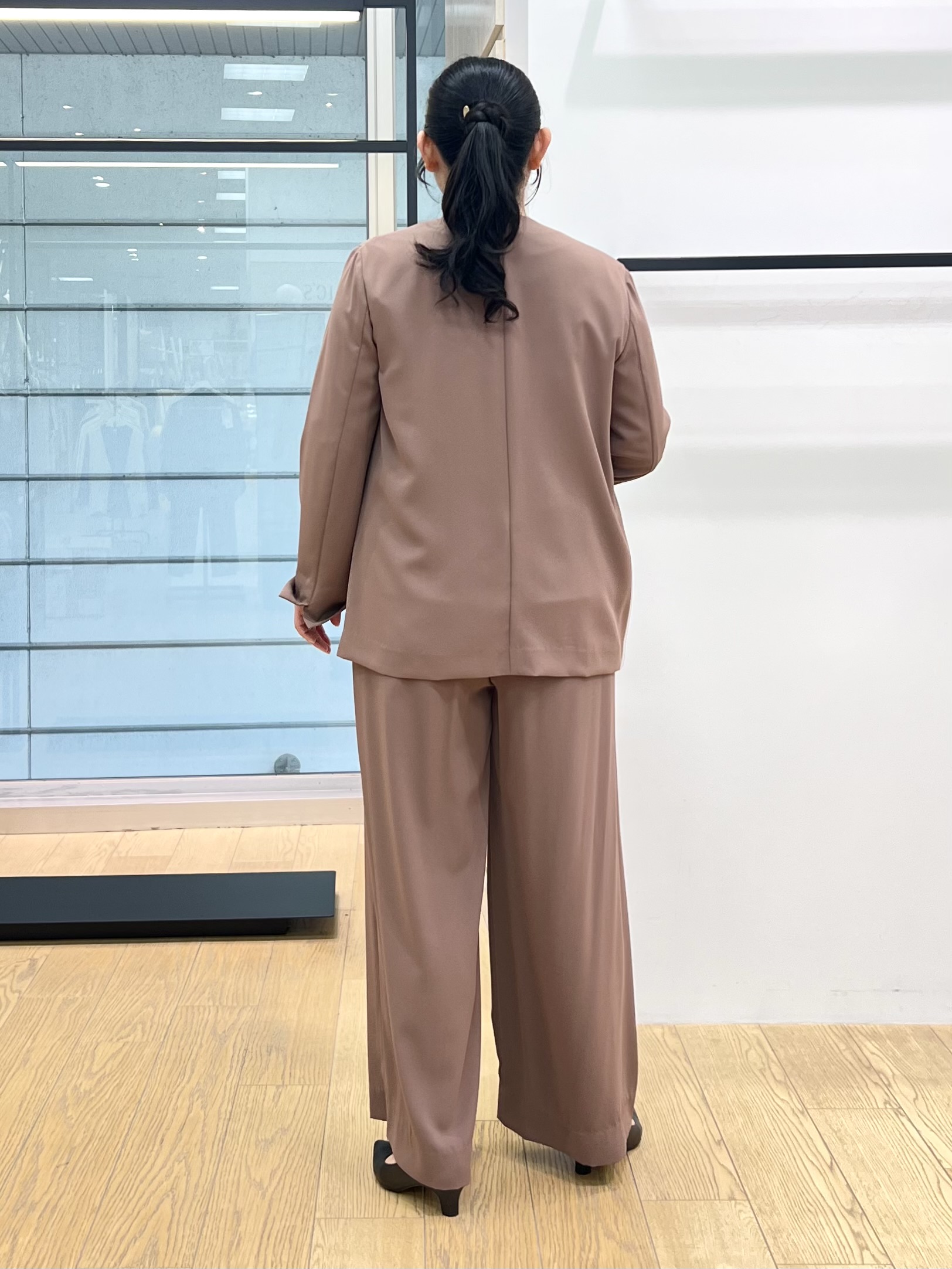 shimaさんの「INDIVI｜【接触冷感／透湿／着る日傘】ノーカラージャケット」を使ったコーディネート