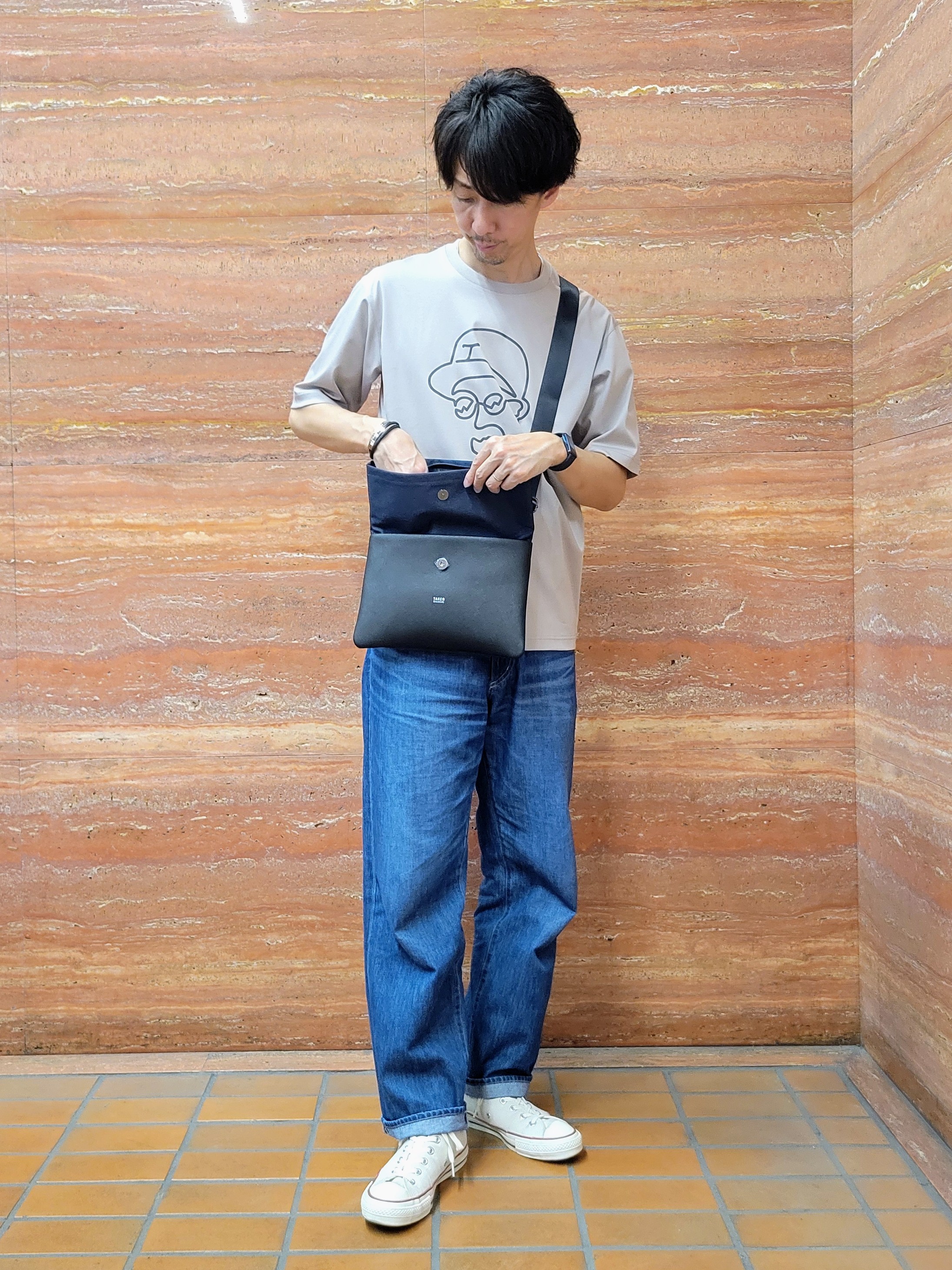 piroyaさんの「TAKEO KIKUCHI｜【BOWLER HAT LABEL】アイスクリアコットン ワンストローク 半袖Tシャツ」を使ったコーディネート