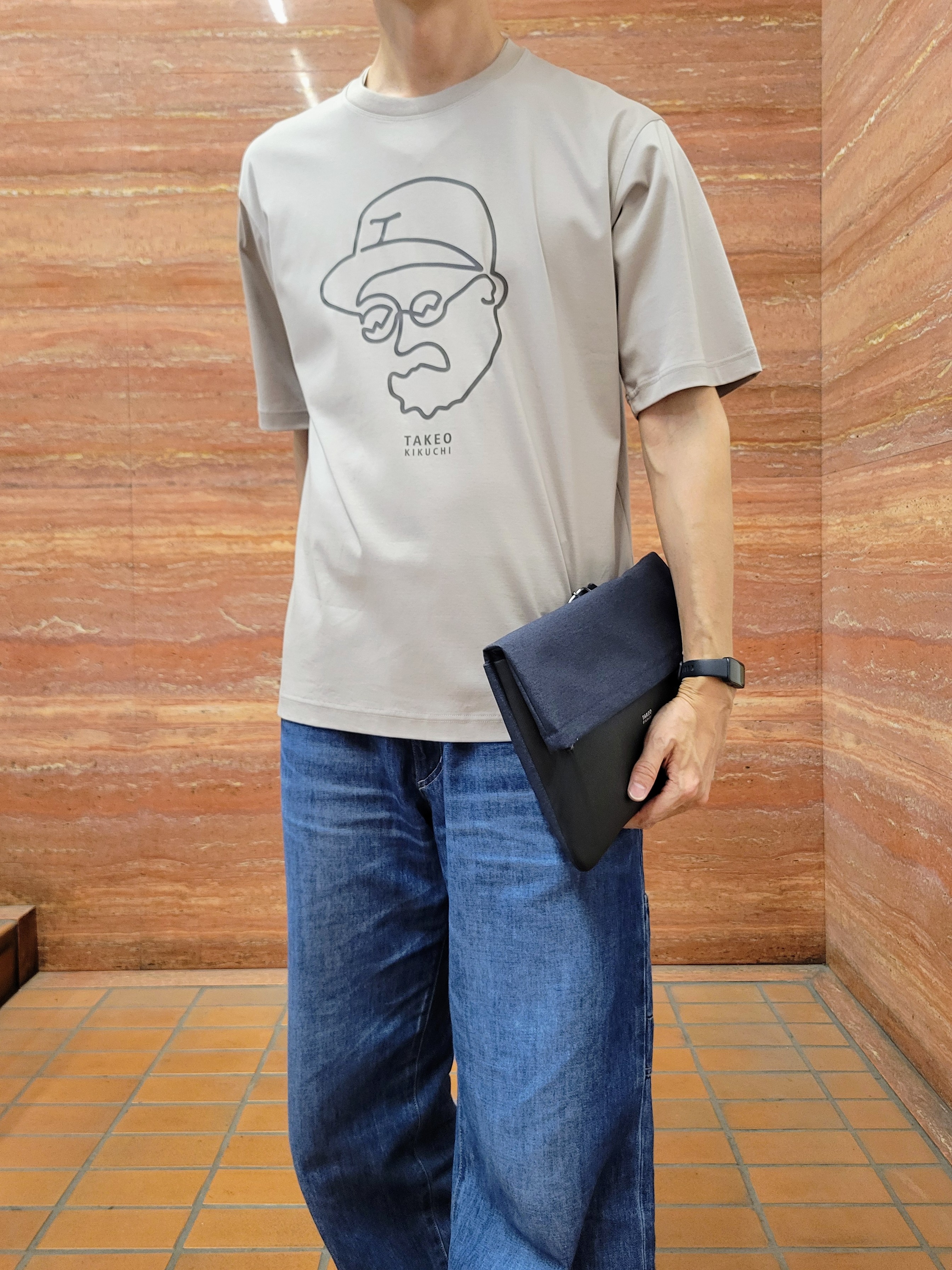 piroyaさんの「TAKEO KIKUCHI｜【BOWLER HAT LABEL】アイスクリアコットン ワンストローク 半袖Tシャツ」を使ったコーディネート