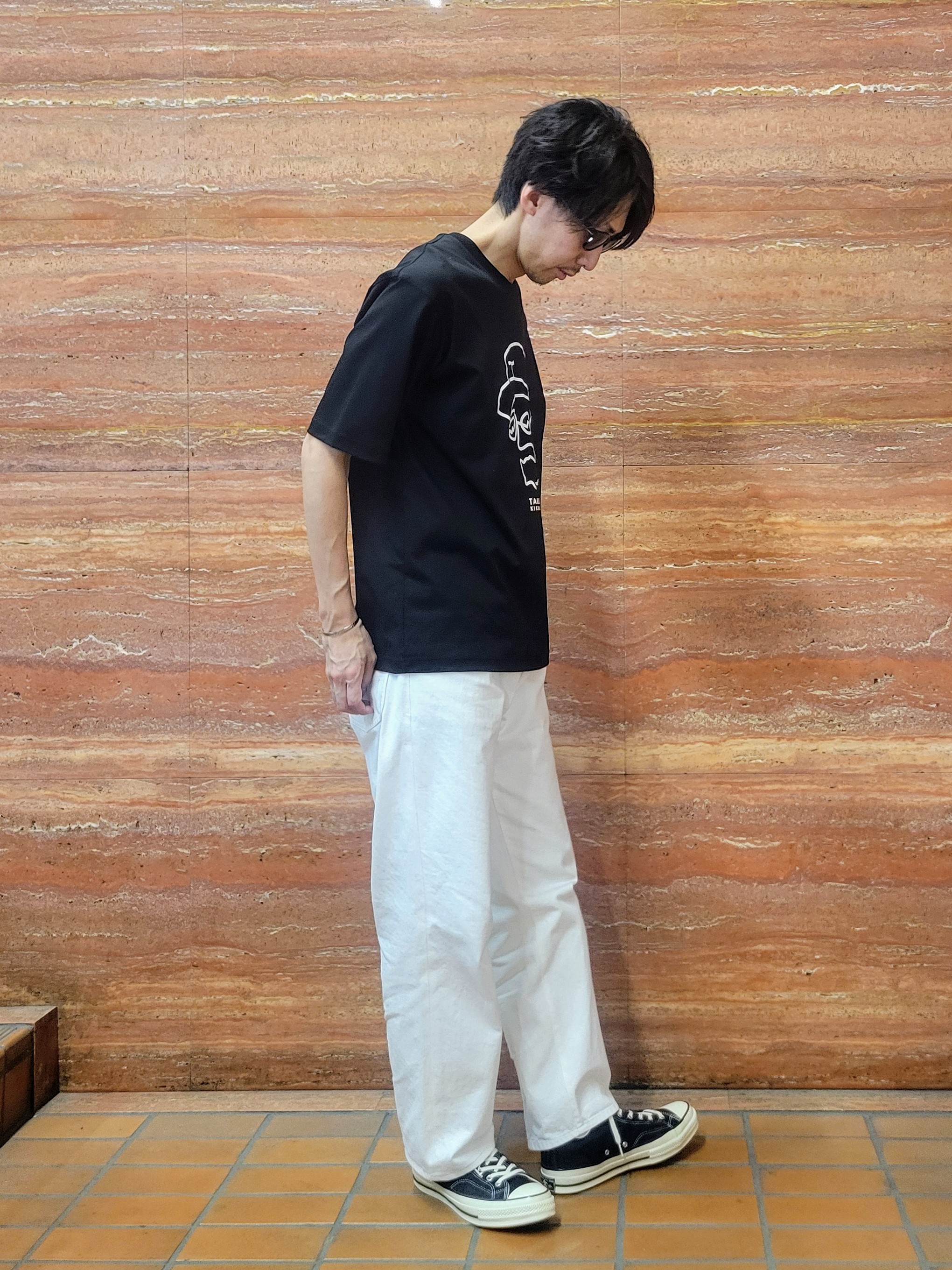 piroyaさんの「TAKEO KIKUCHI｜【BOWLER HAT LABEL】アイスクリアコットン ワンストローク 半袖Tシャツ」を使ったコーディネート