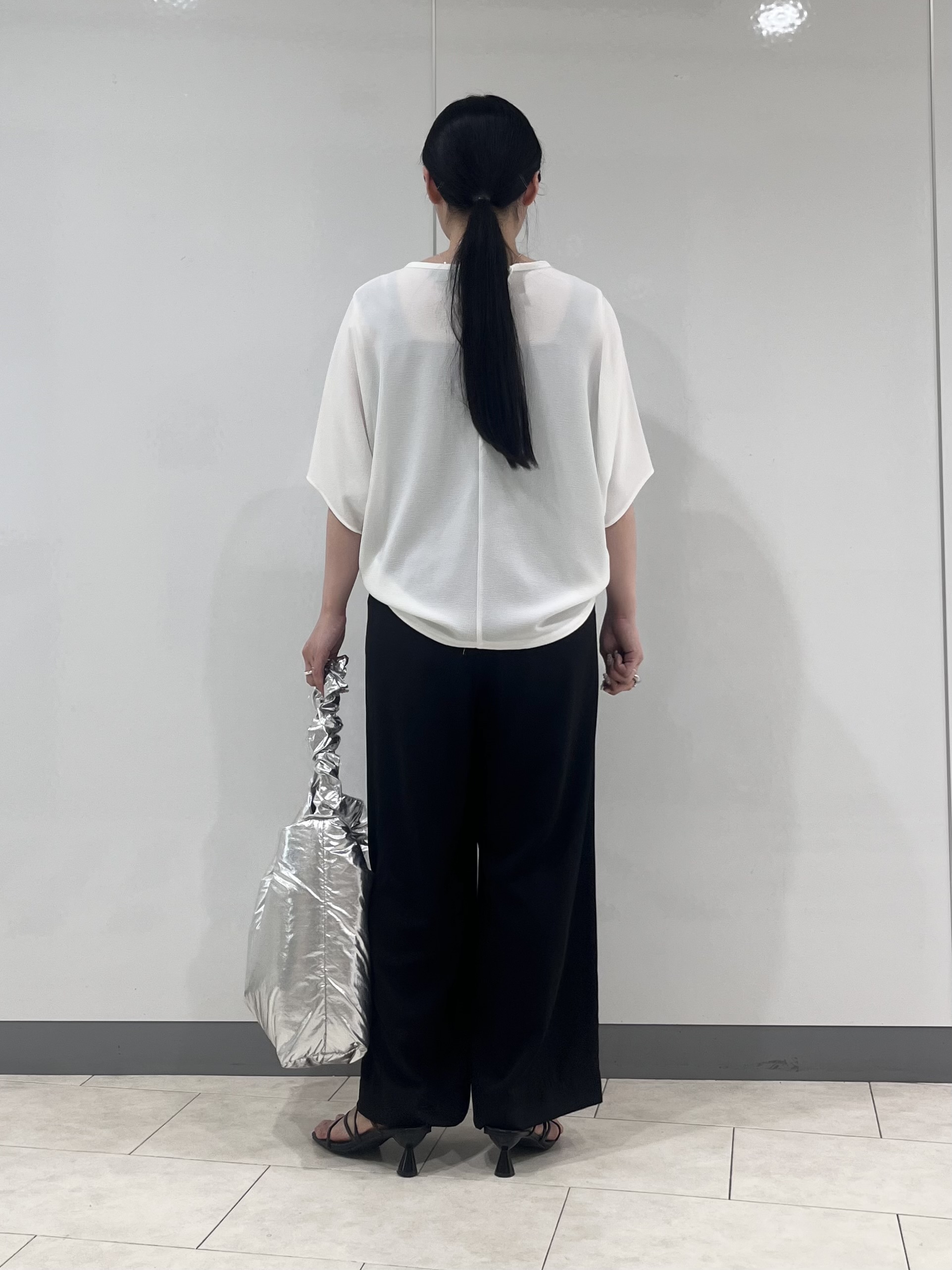 hasuさんの「INDIVI｜【洗える／2WAY／裾ドロスト付き】 ドルマンスリーブチュニックトップス」を使ったコーディネート
