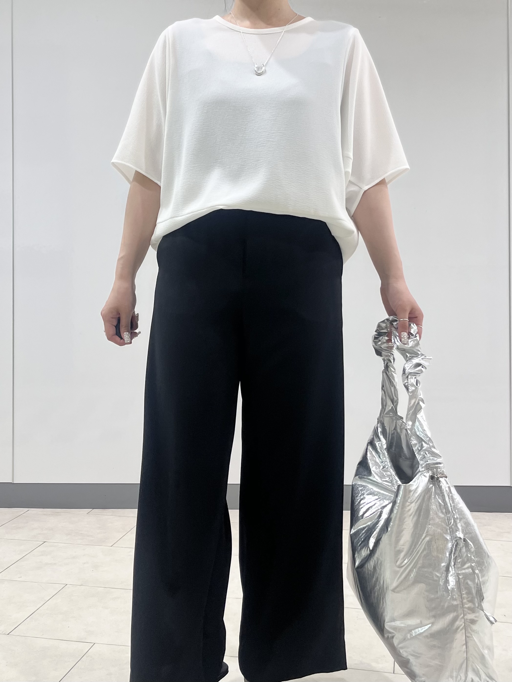 hasuさんの「INDIVI｜【洗える／2WAY／裾ドロスト付き】 ドルマンスリーブチュニックトップス」を使ったコーディネート