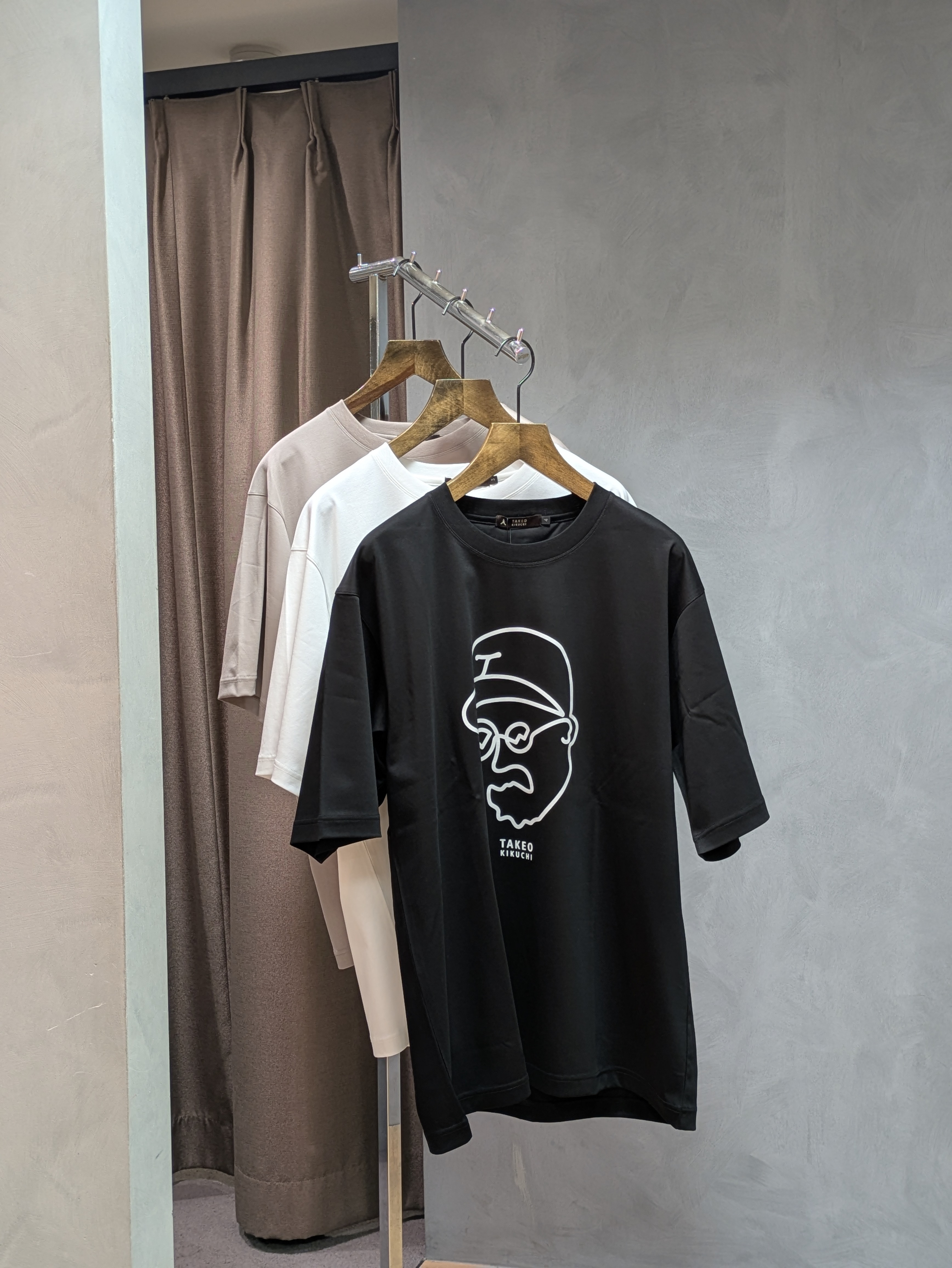 yasuさんの「TAKEO KIKUCHI｜【BOWLER HAT LABEL】アイスクリアコットン ワンストローク 半袖Tシャツ」を使ったコーディネート