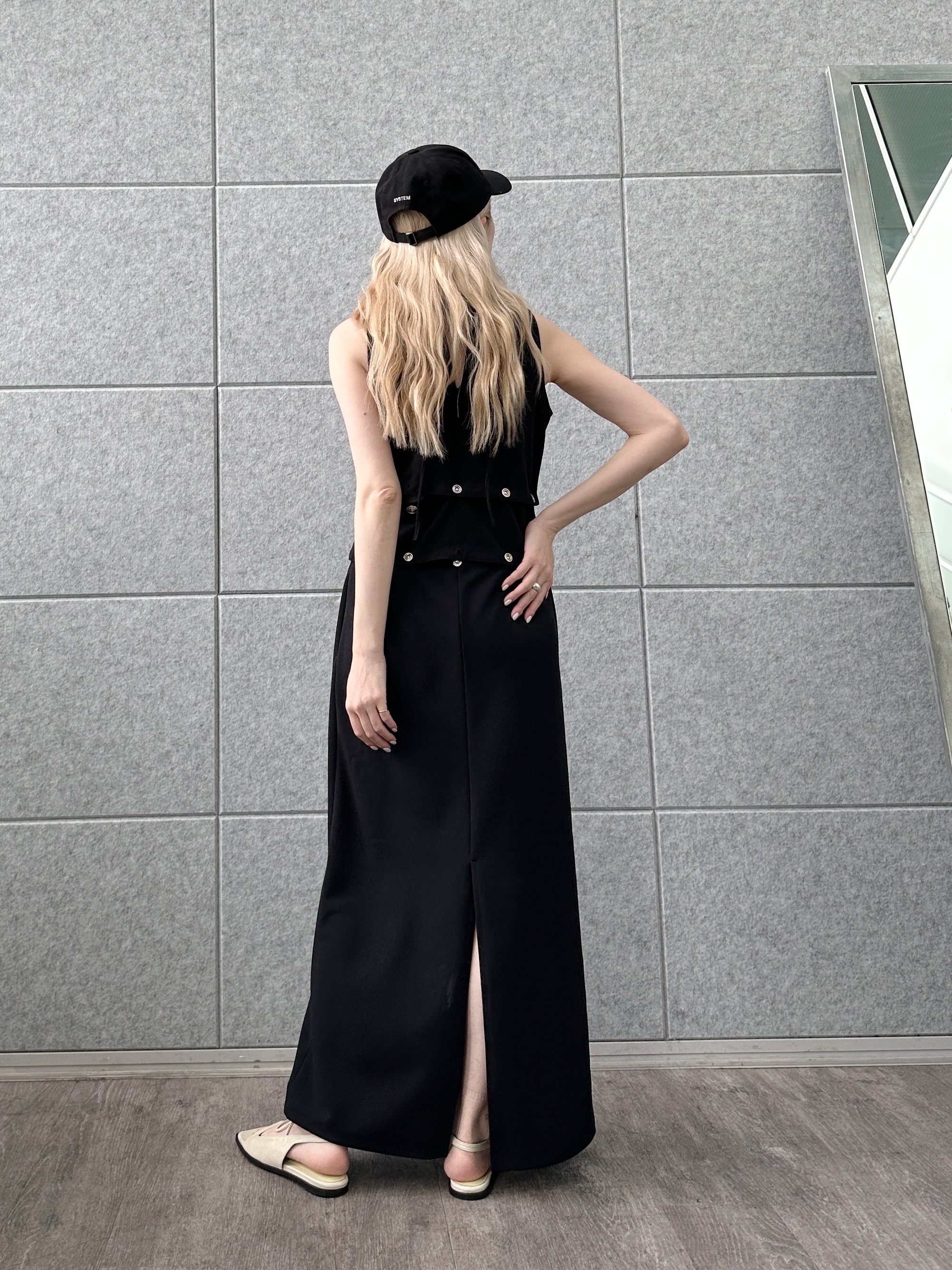 Buyer sakkoさんの「CODE A｜modular split dress」を使ったコーディネート