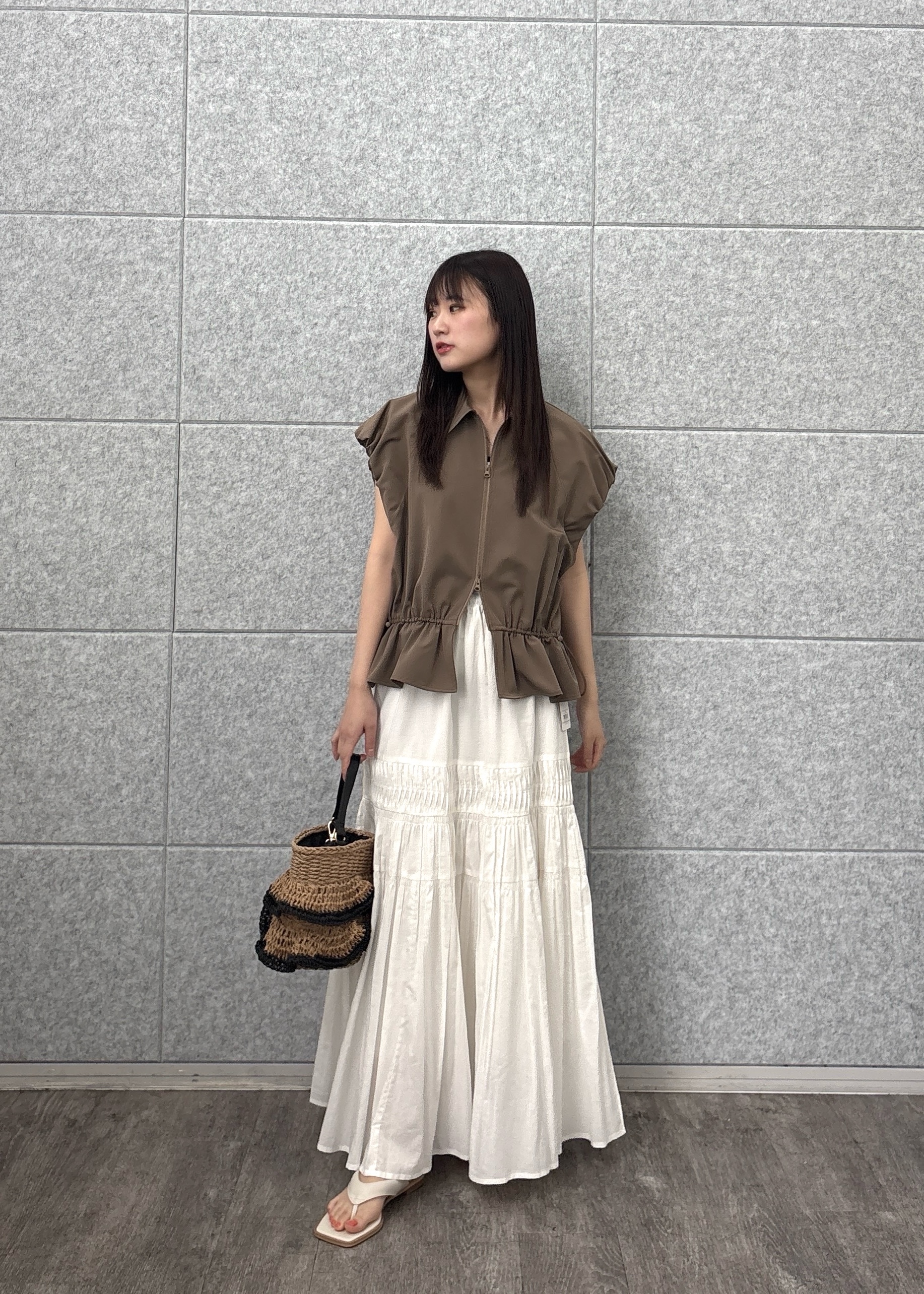 Renoさんの「INDIVI｜ジップアップフォルムブルゾン【セットアップ可能／UVカット／接触冷感】」を使ったコーディネート