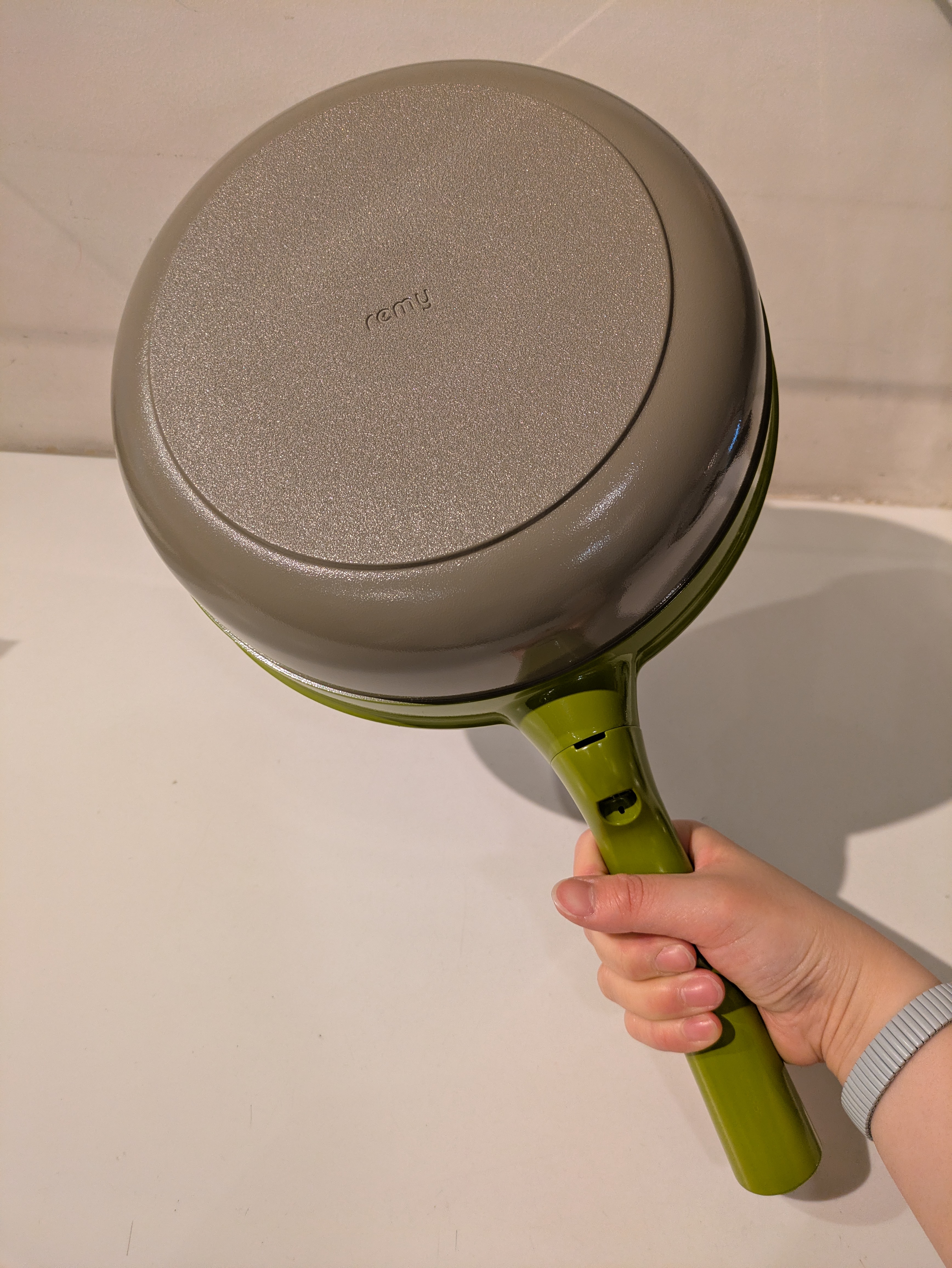 しましまさんの「212 KITCHEN STORE｜◆レミパン ミニ 20cm WH ＜remy レミー＞」を使ったコーディネート