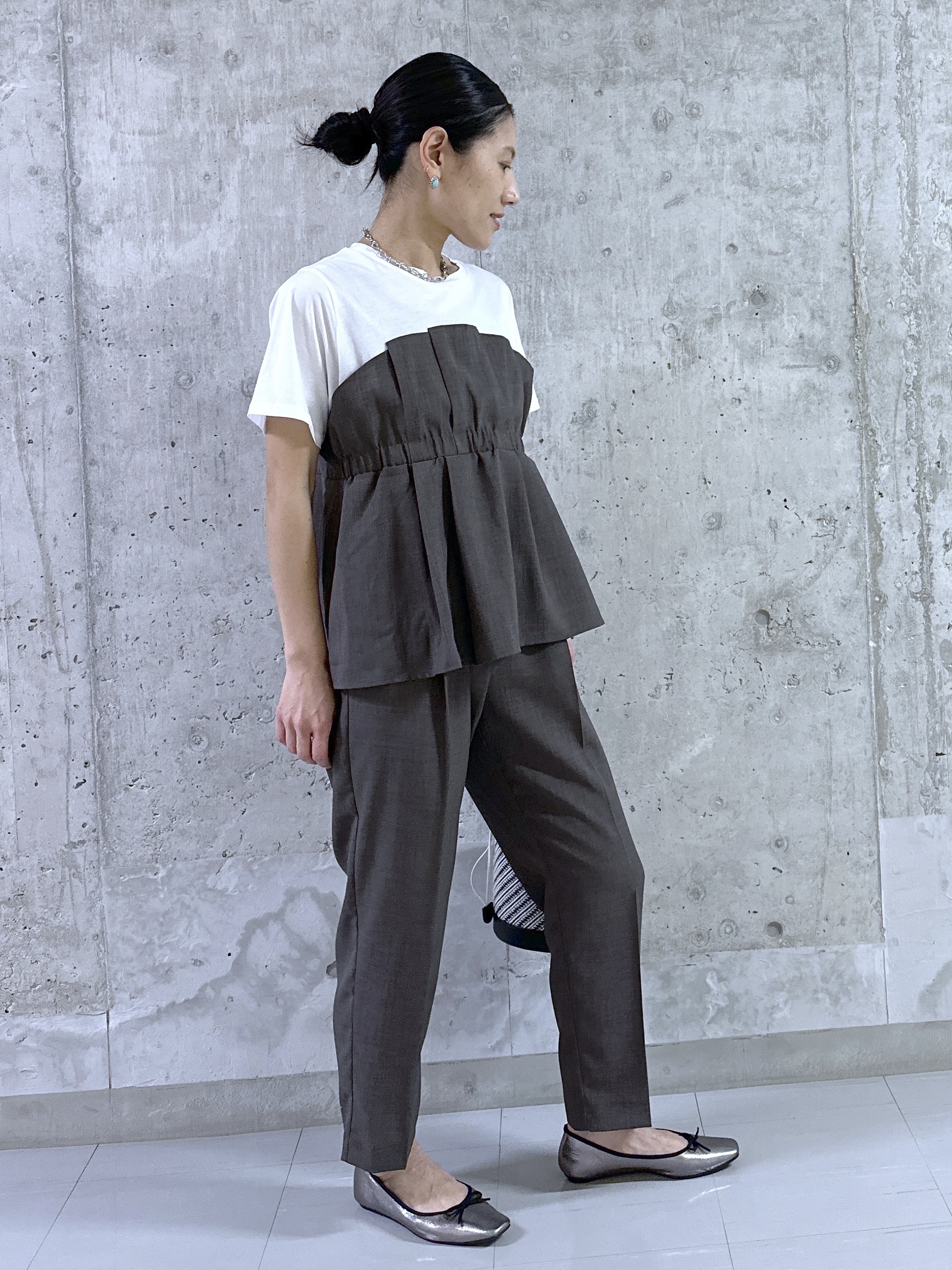 kumiさんの「Dessin｜【セットアップ可/UVカット/洗える】ビスチェドッキングTシャツ」を使ったコーディネート