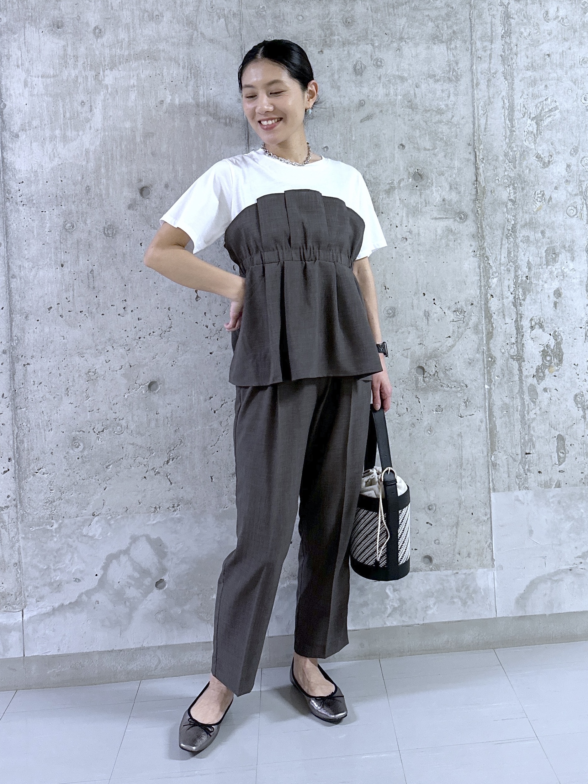 kumiさんの「Dessin｜【セットアップ可/UVカット/洗える】ビスチェドッキングTシャツ」を使ったコーディネート