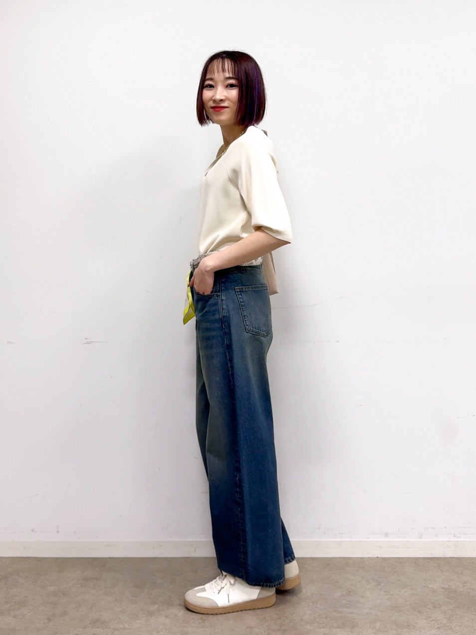 𝐜𝐡𝐢𝐤𝐚さんの「SHOO･LA･RUE｜【毎日洗える/S-LL/UV】上半身すっきり 二の腕見せない5分袖ニット」を使ったコーディネート