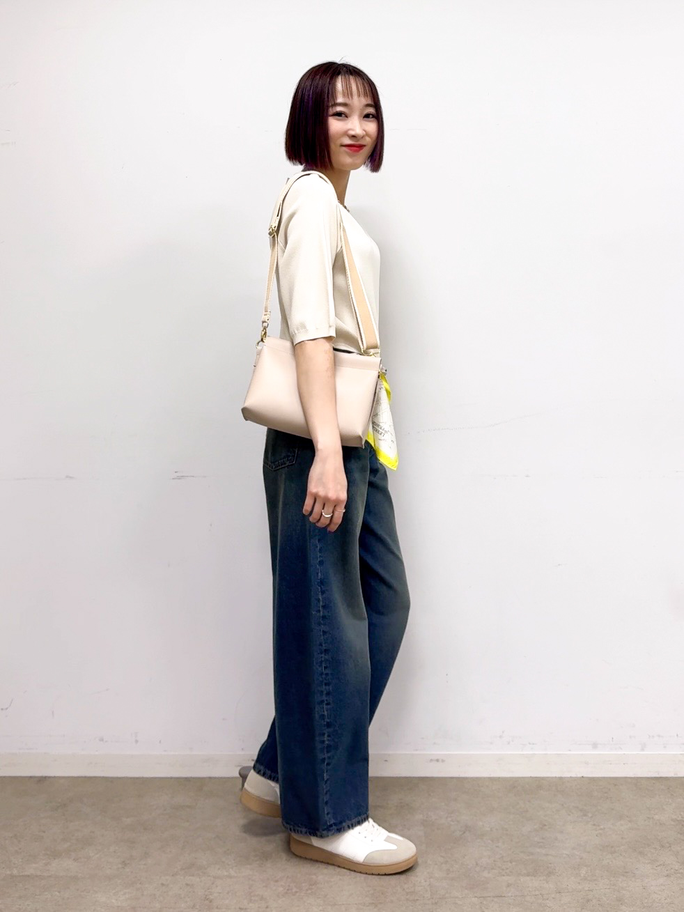 𝐜𝐡𝐢𝐤𝐚さんの「SHOO･LA･RUE｜【毎日洗える/S-LL/UV】上半身すっきり 二の腕見せない5分袖ニット」を使ったコーディネート