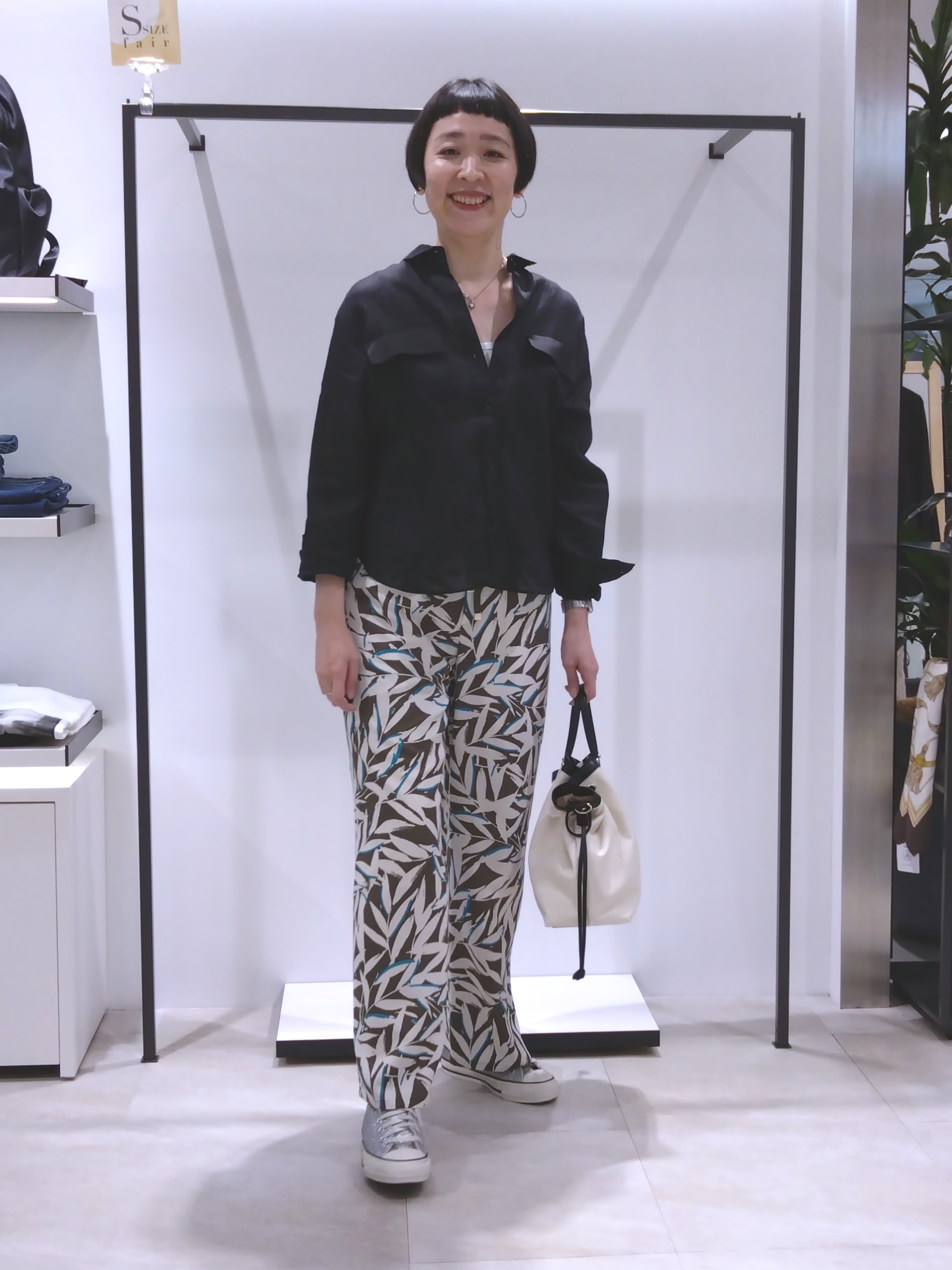 まちこさんの「UNTITLED｜【接触冷感】ドライタッチシャツ」を使ったコーディネート