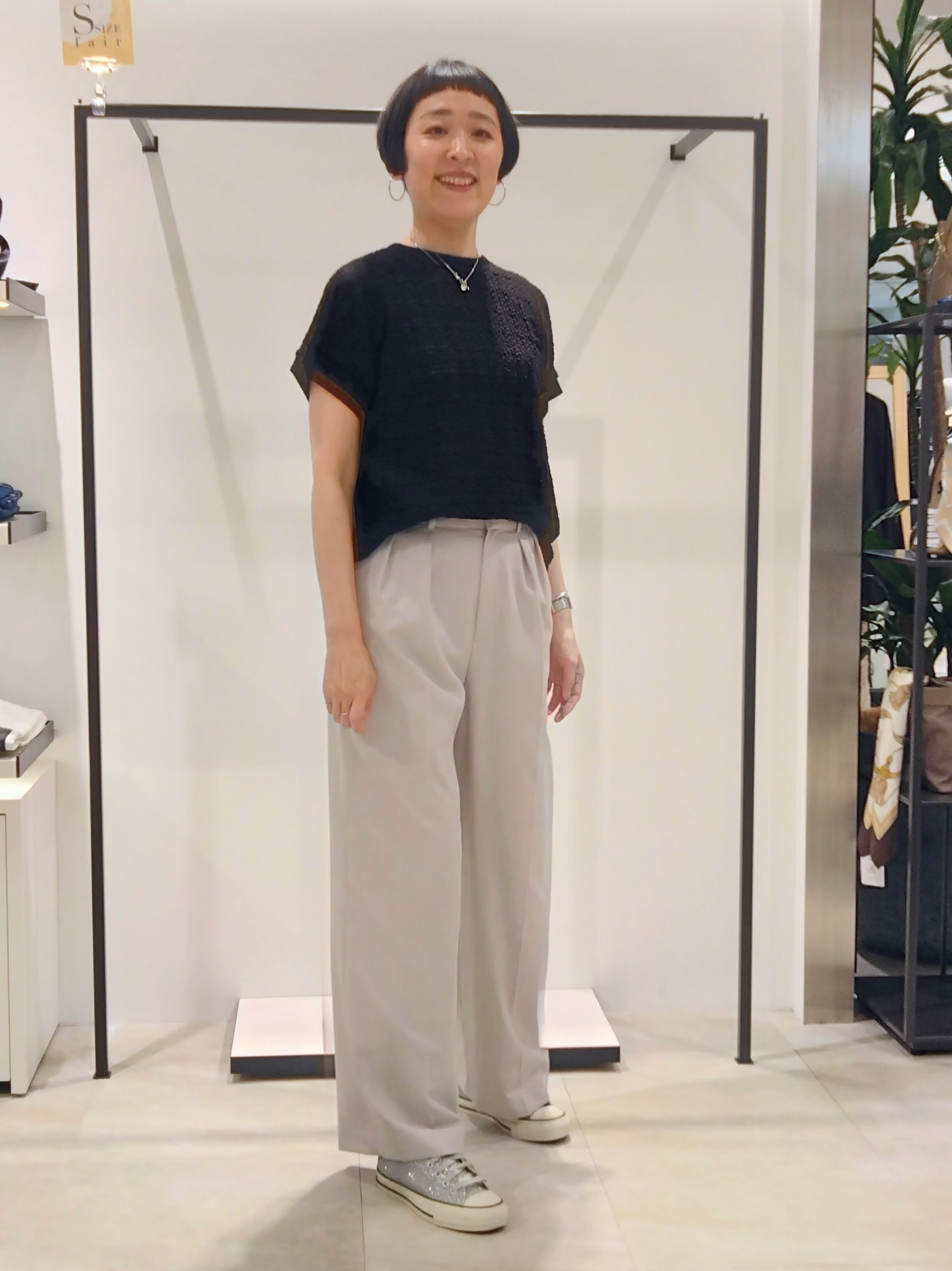 まちこさんの「UNTITLED｜【洗える／シアー】ミニヨンレースプルオーバー」を使ったコーディネート