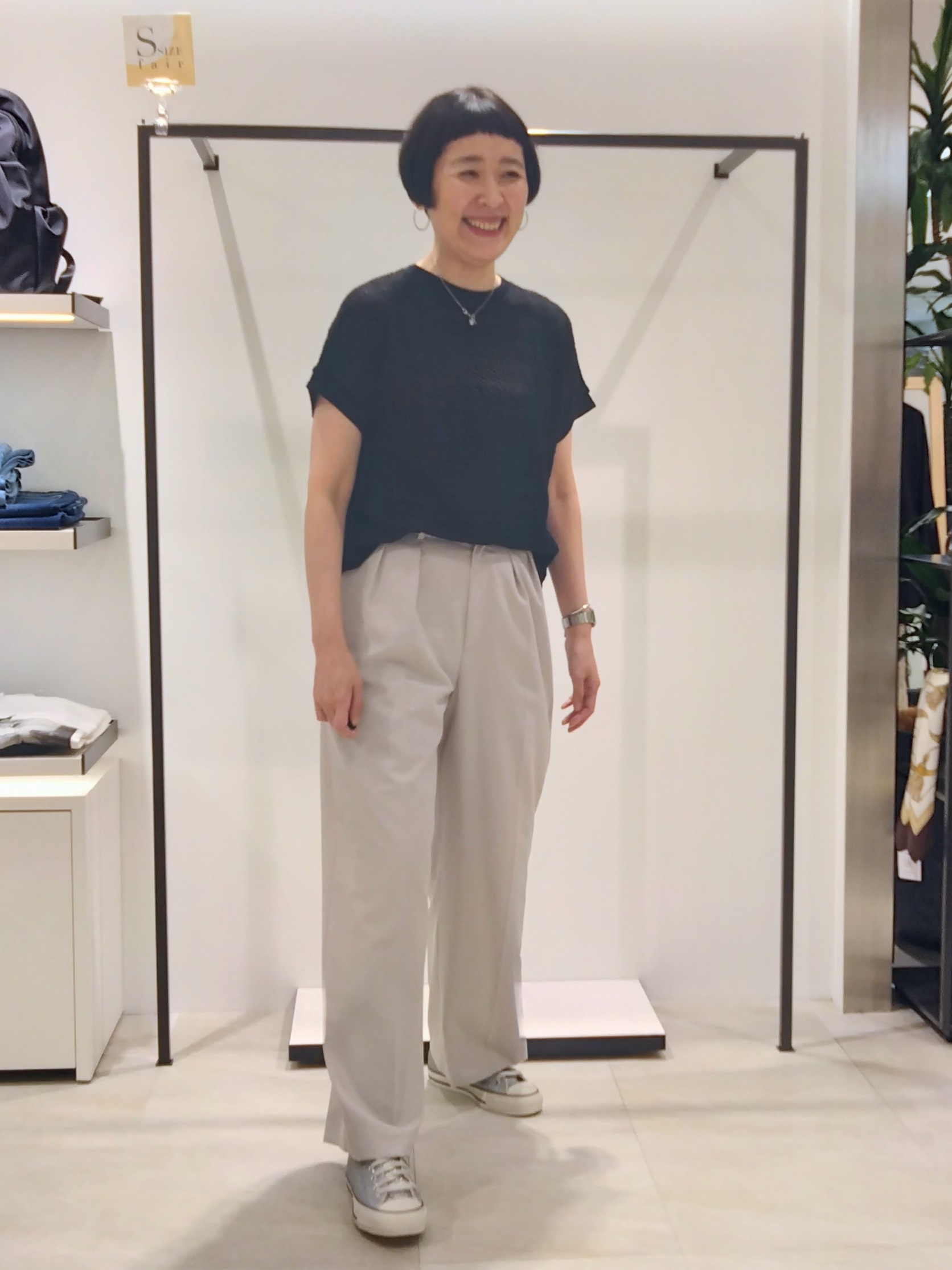 まちこさんの「UNTITLED｜【洗える／シアー】ミニヨンレースプルオーバー」を使ったコーディネート