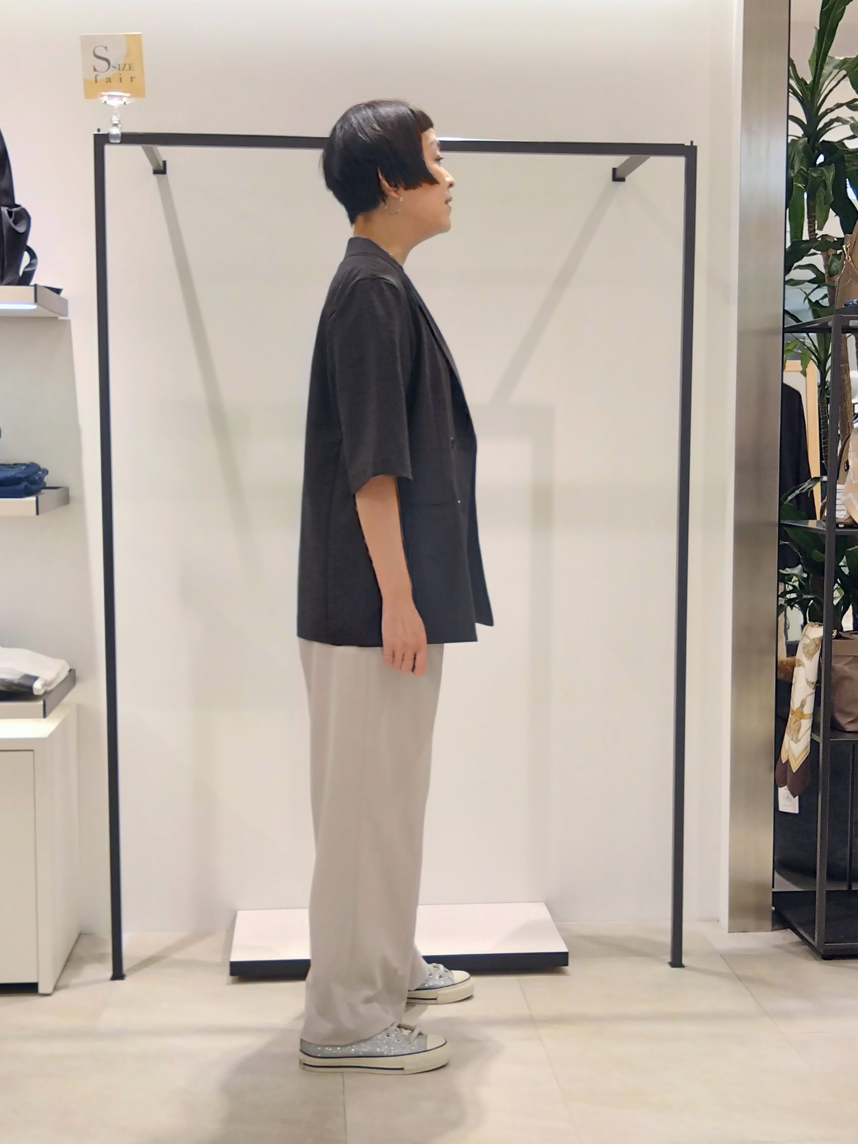 まちこさんの「UNTITLED｜【シワになりにくい/セットアップ可/接触冷感】ハーフスリーブジャケット」を使ったコーディネート