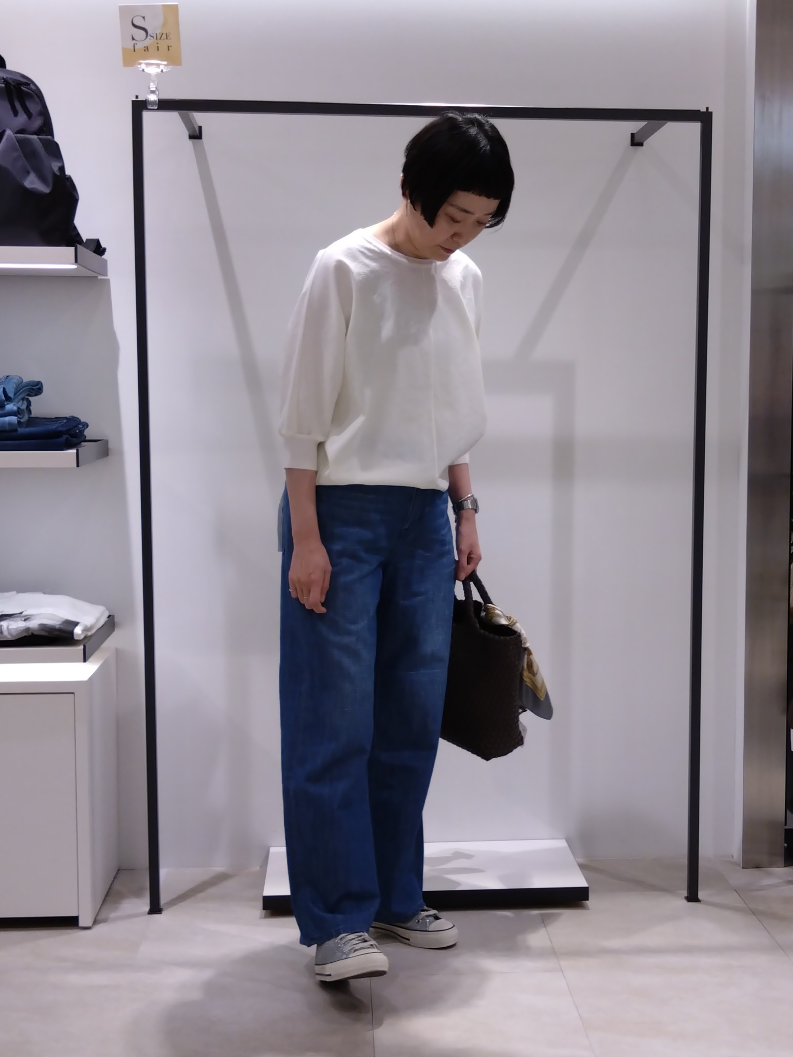 まちこさんの「UNTITLED｜【吸水速乾/UVカット】ドルマンスリーブブラウス」を使ったコーディネート